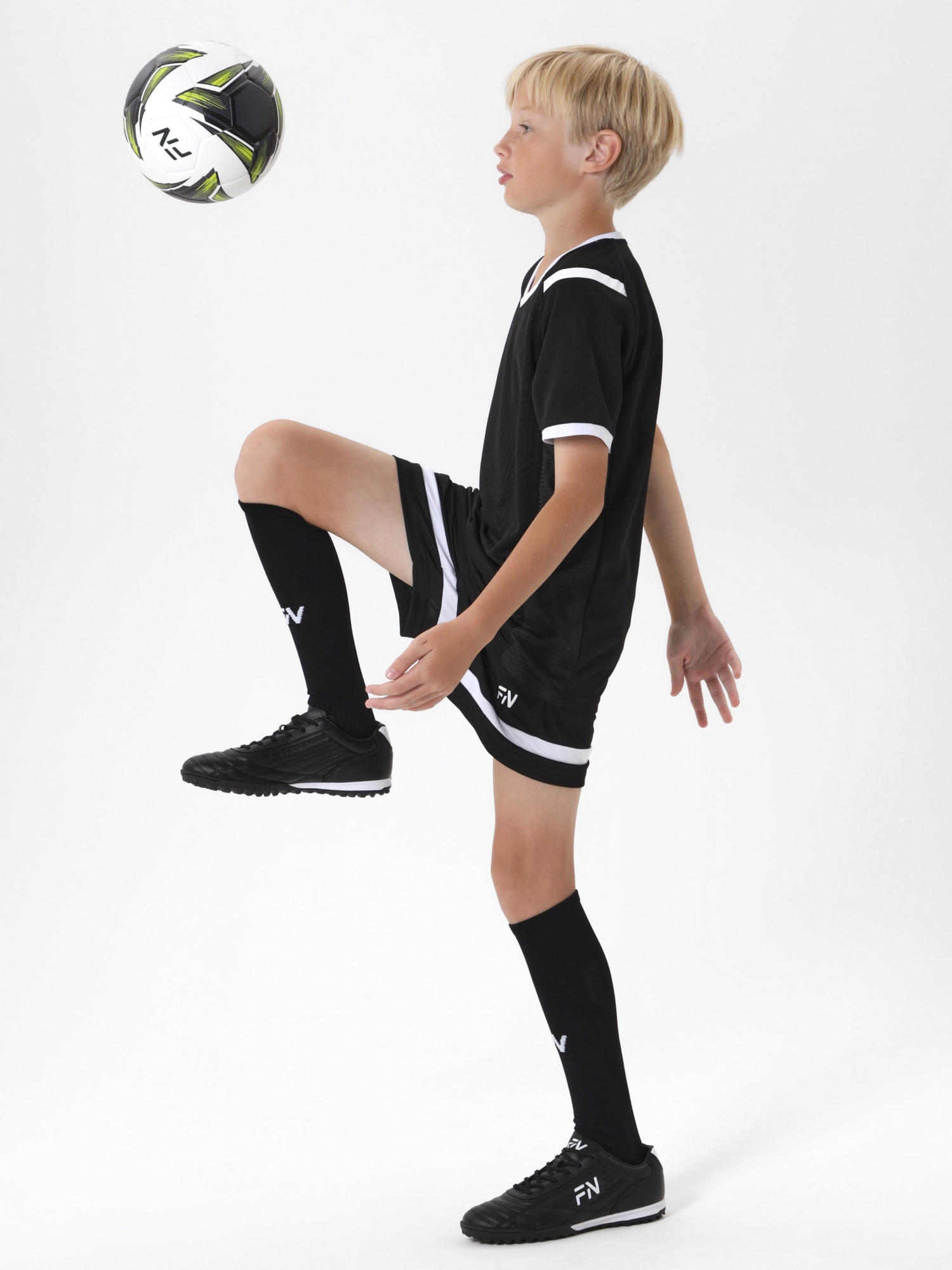 Детская футбольная форма FN Spirit Kid KFN4261018-000 Black\White