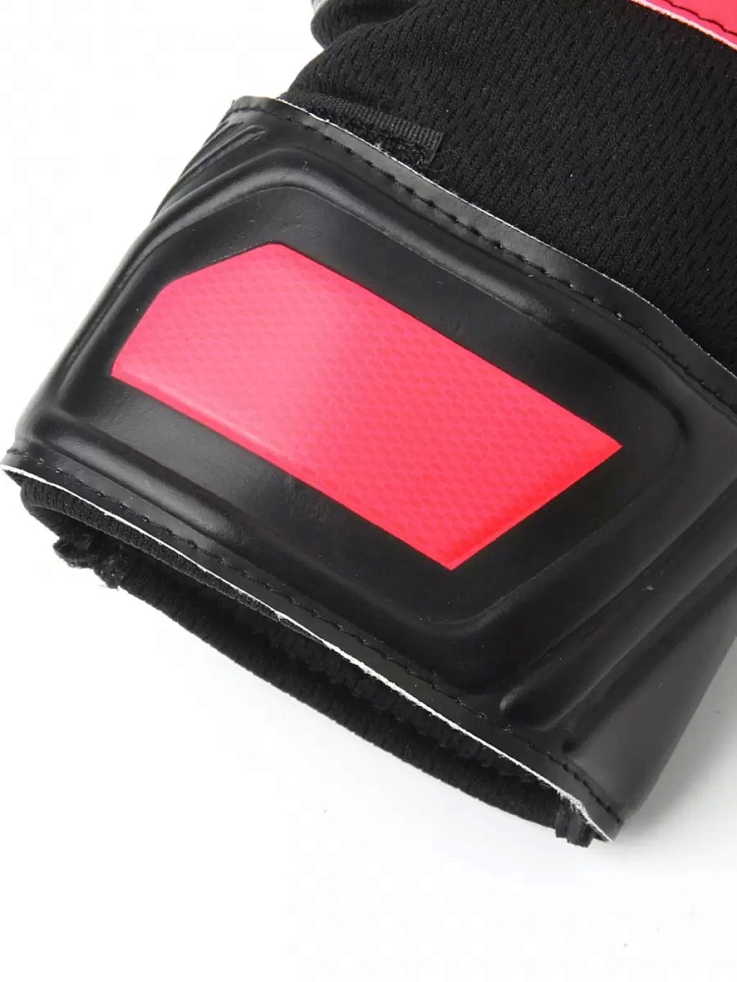 Перчатки вратарские Kelme Goalkeeper Gloves (Training Level) 8101ST5004-045 Black\Neon Red