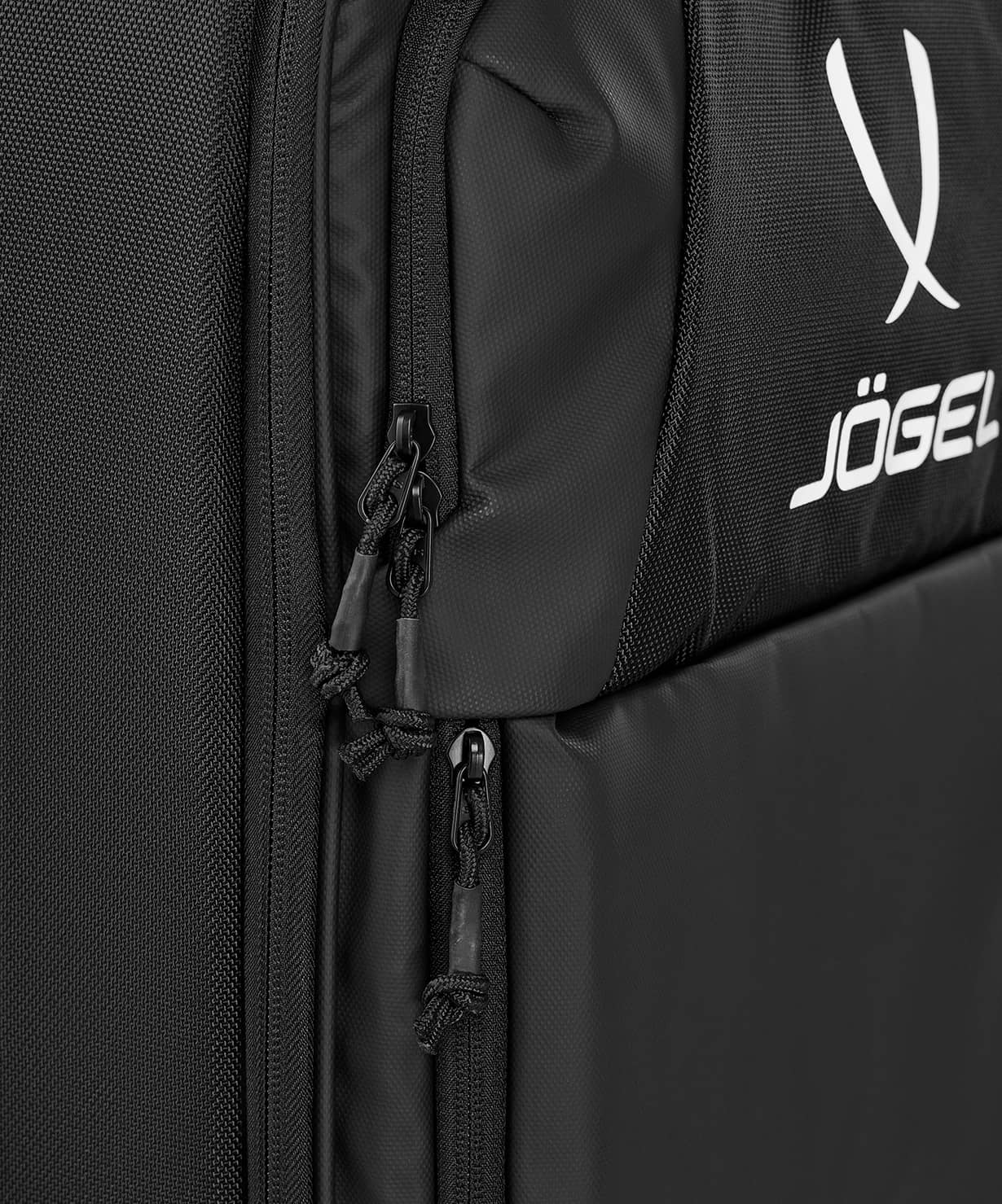 Чемодан Jogel PREMIER Team Trolley S, черный