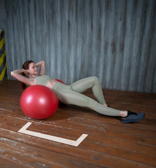 Мяч овальный PRCTZ PEANUT EXERCISE BALL, 50х100 см PF0015