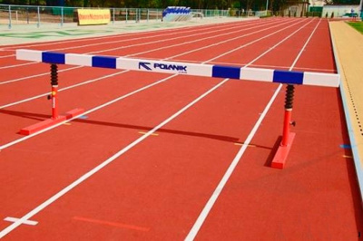 Стипль-чез с деревянной планкой Polanik 5 м, 2 уровня регулировки высоты: 762, 914 мм PP-500