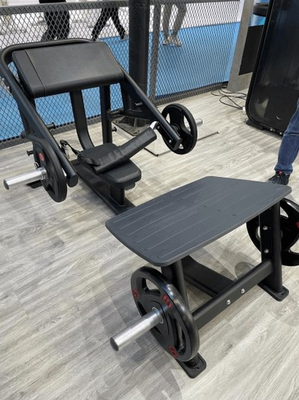 UltraGym UG-CL633 Глют-машина