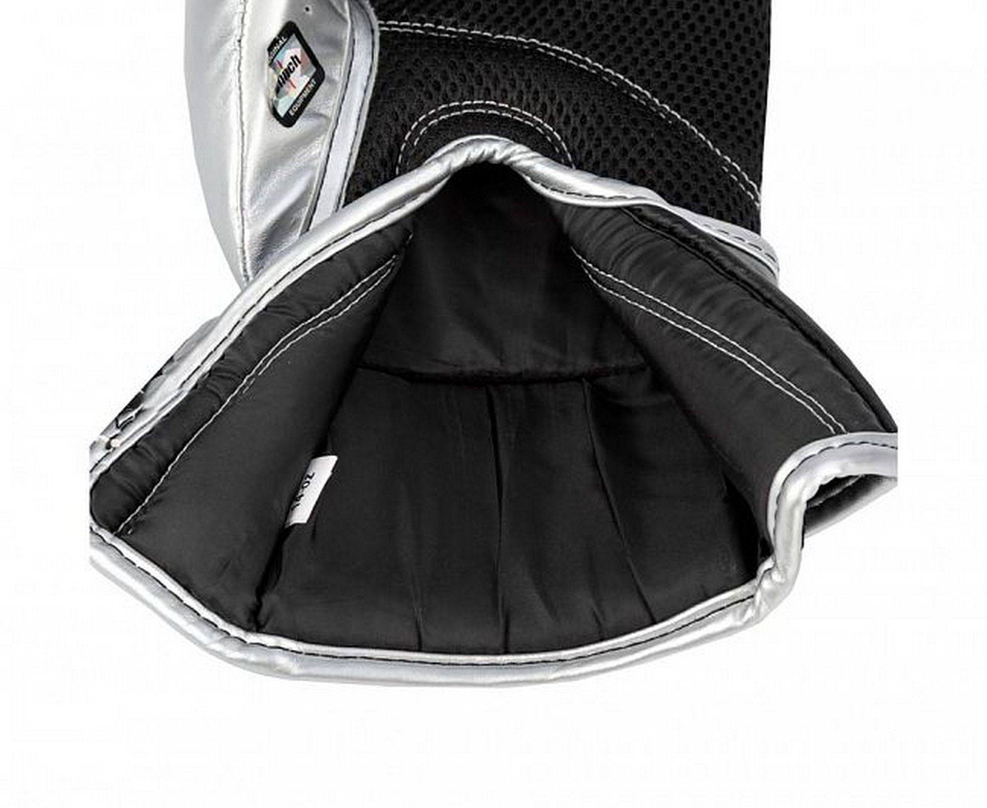 Перчатки боксерские Clinch Aero 2.0 C136 черно-серебристый