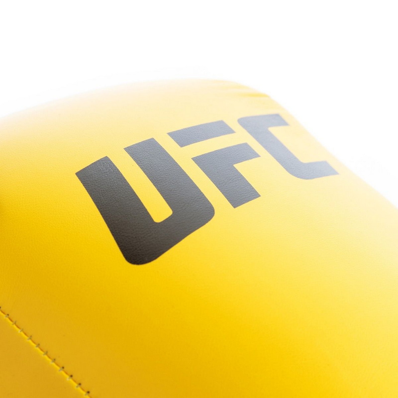 Боксерские перчатки UFC тренировочные для спаринга 14 унций UHK-75040