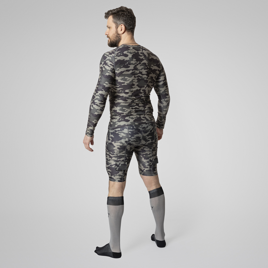 Шорты с защитной пластиковой раковиной Mad Guy Camo-Line JR net\коричневый
