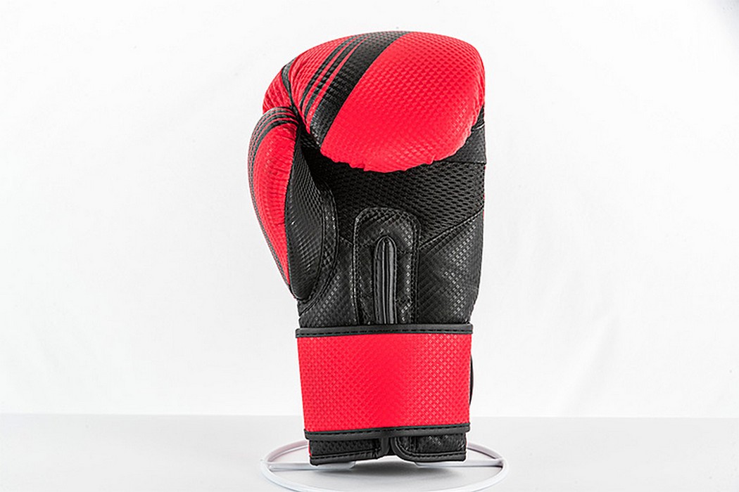 Боксерские перчатки UFC PRO Performance Rush Red,12oz