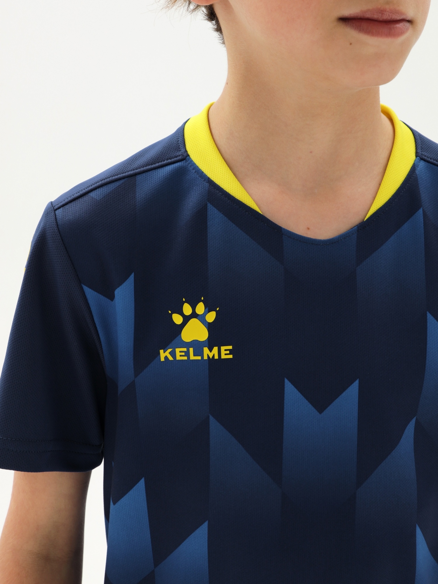Детская футбольная форма Kelme Short-Sleeved Football Suit 8251ZB3003-416 Dark Blue\Black