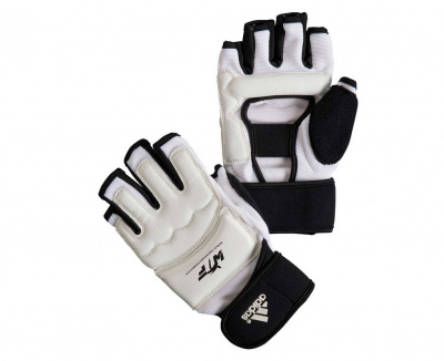 Перчатки для тхэквондо Adidas WTF Fighter Gloves белые adiTFG01