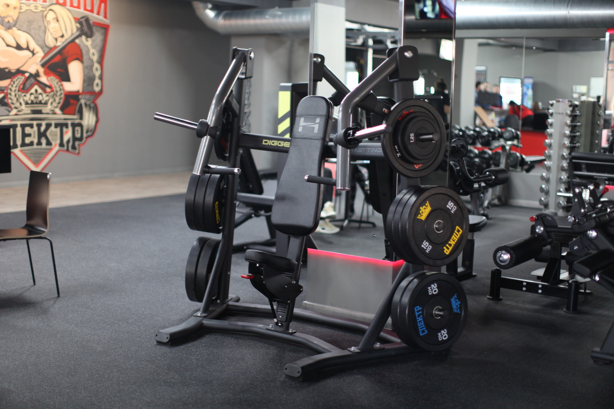 Жим под наклоном от груди с независимыми рычагами Hasttings Digger HD002-2 | Premium Fitness
