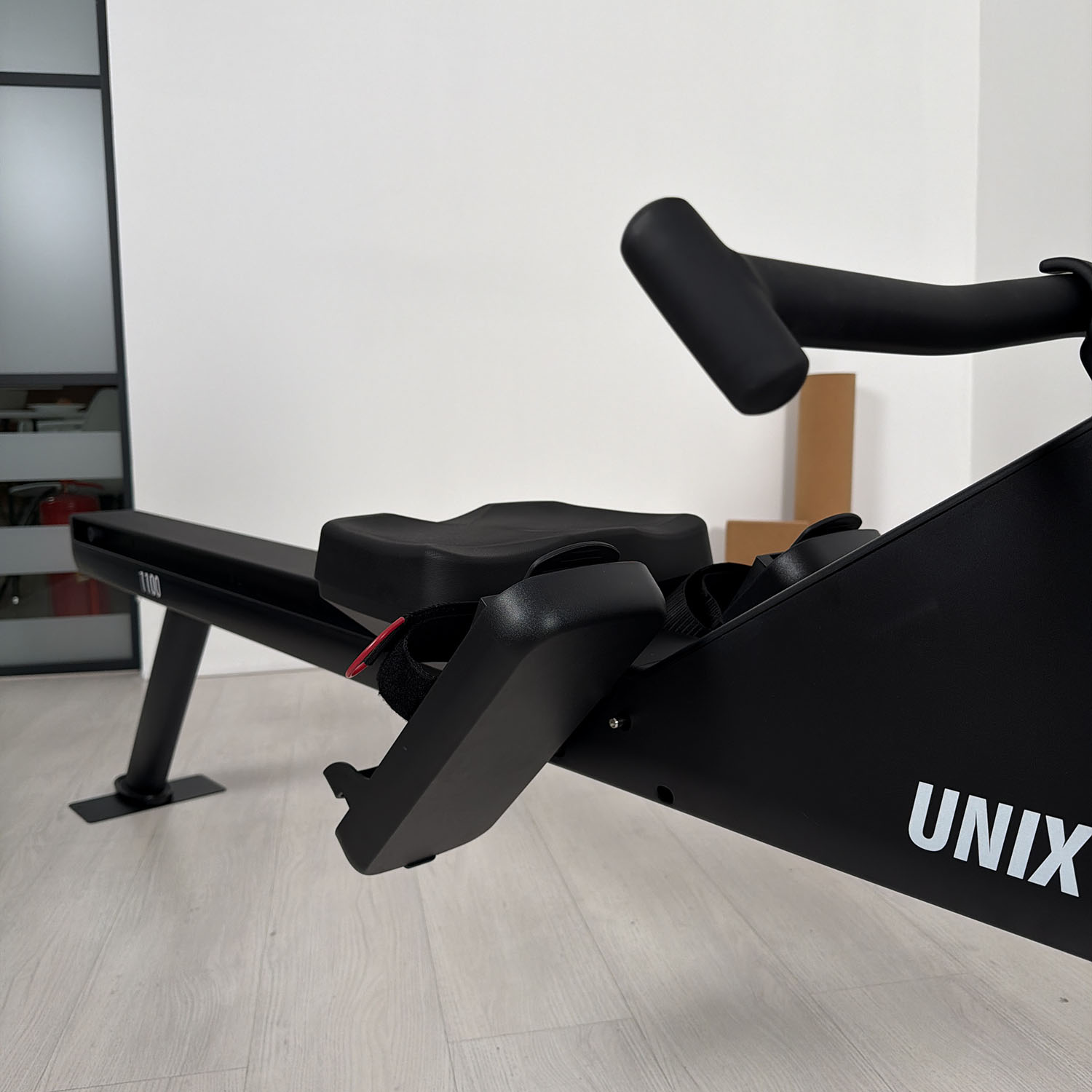 Гребной тренажер UnixFit Air Magnetic Rower-1100 PRO (10.1 TFT) RM1100PROTFT10