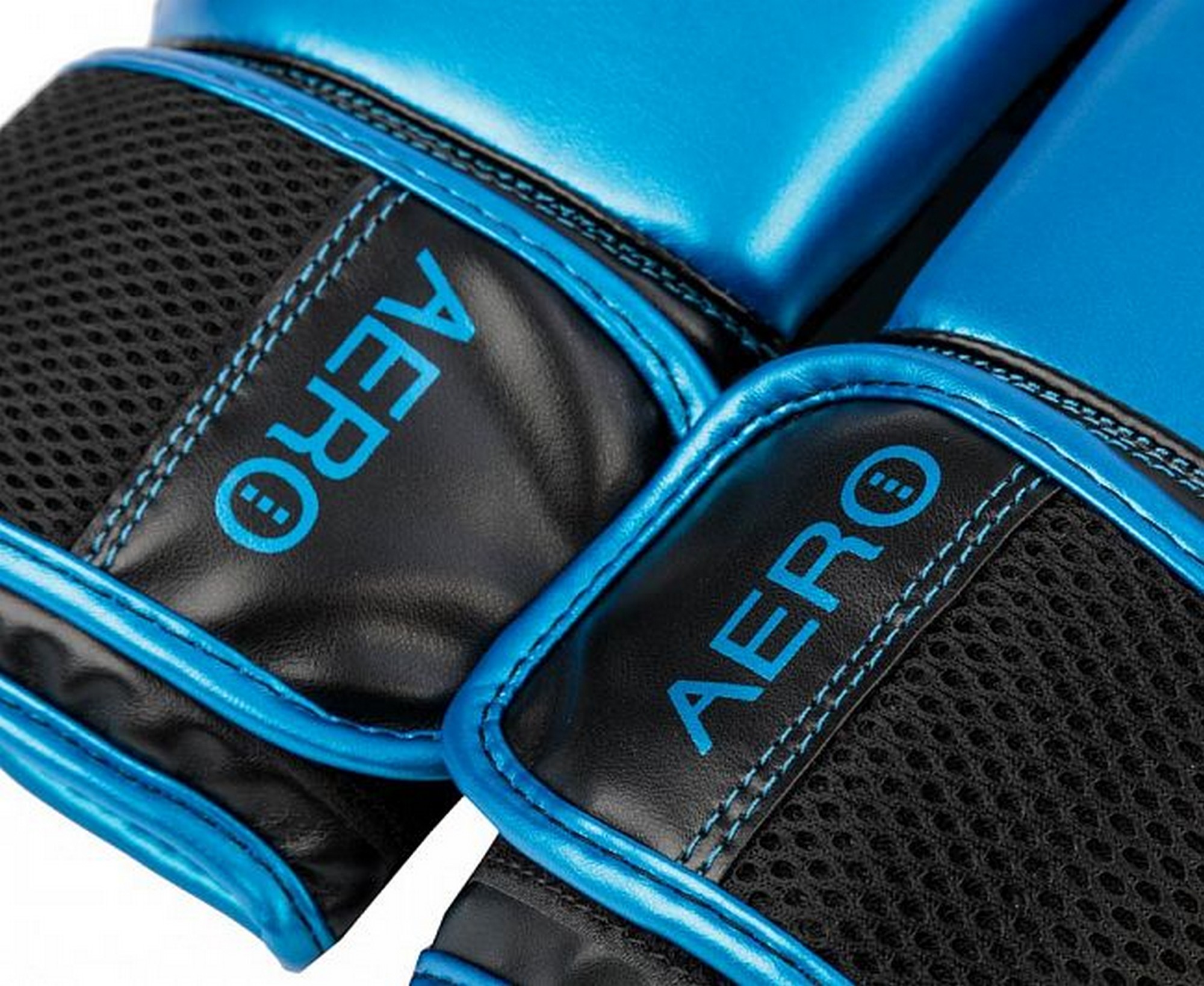Перчатки боксерские Clinch Aero 2.0 C136 сине--черный