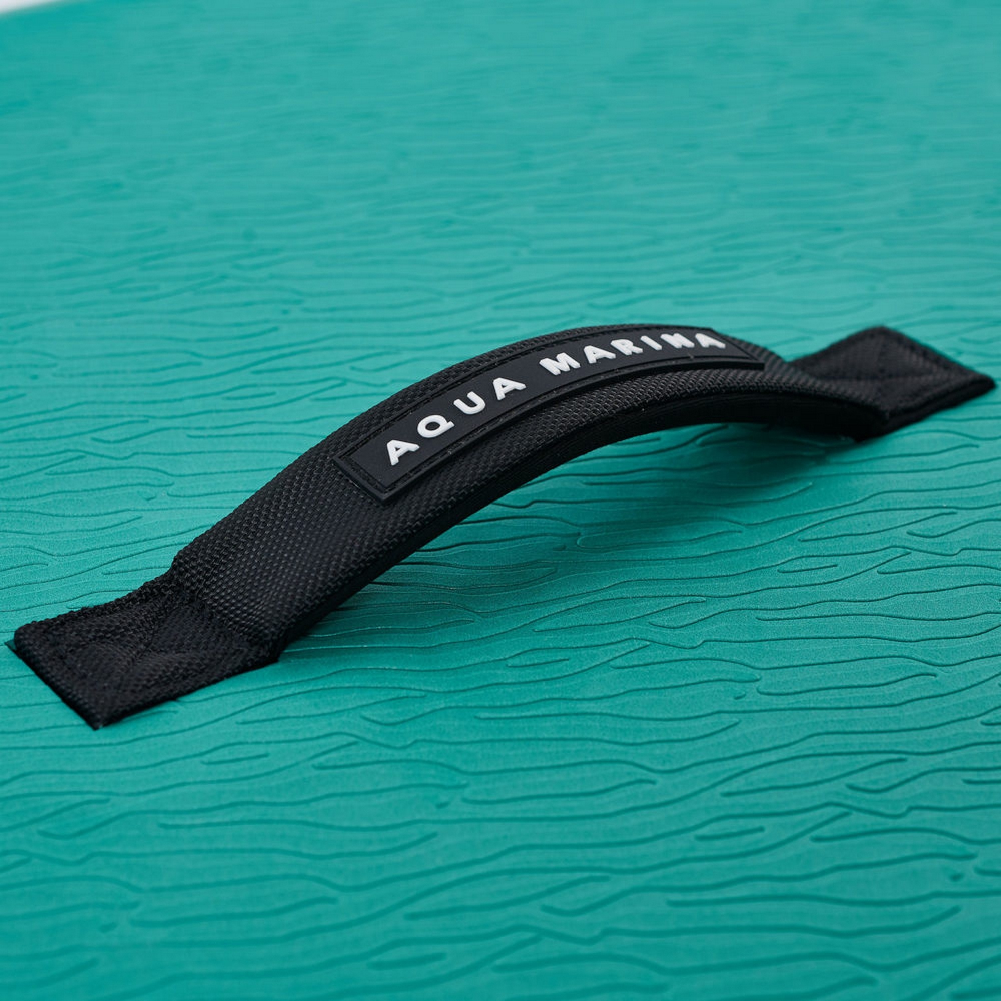 SUP-доска 300х76х12см, насос, весло, лиш, киль, ремнабор, сумка, до 100кг Aqua Marina Breeze BT-23BRP