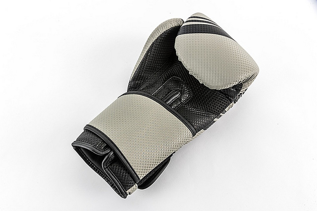 Боксерские перчатки UFC PRO Performance Rush Black,14oz