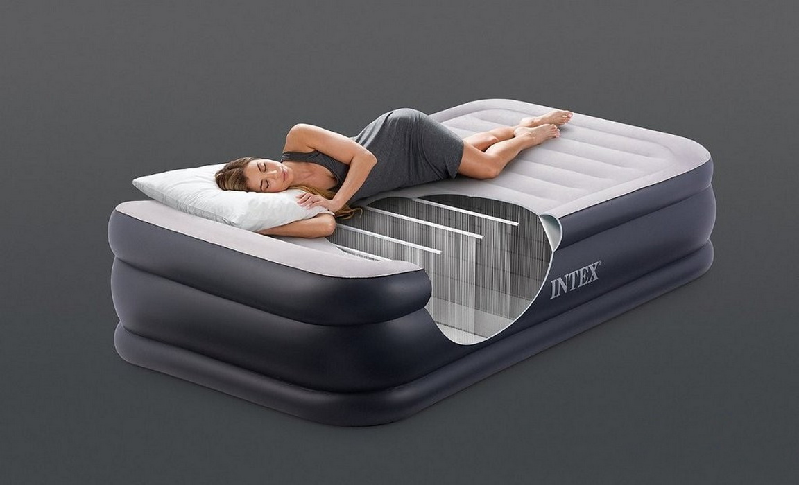 Надувная кровать Intex Deluxe Pillow Rest Raised Bed 99х191х42см, встр. насос 220V 64132