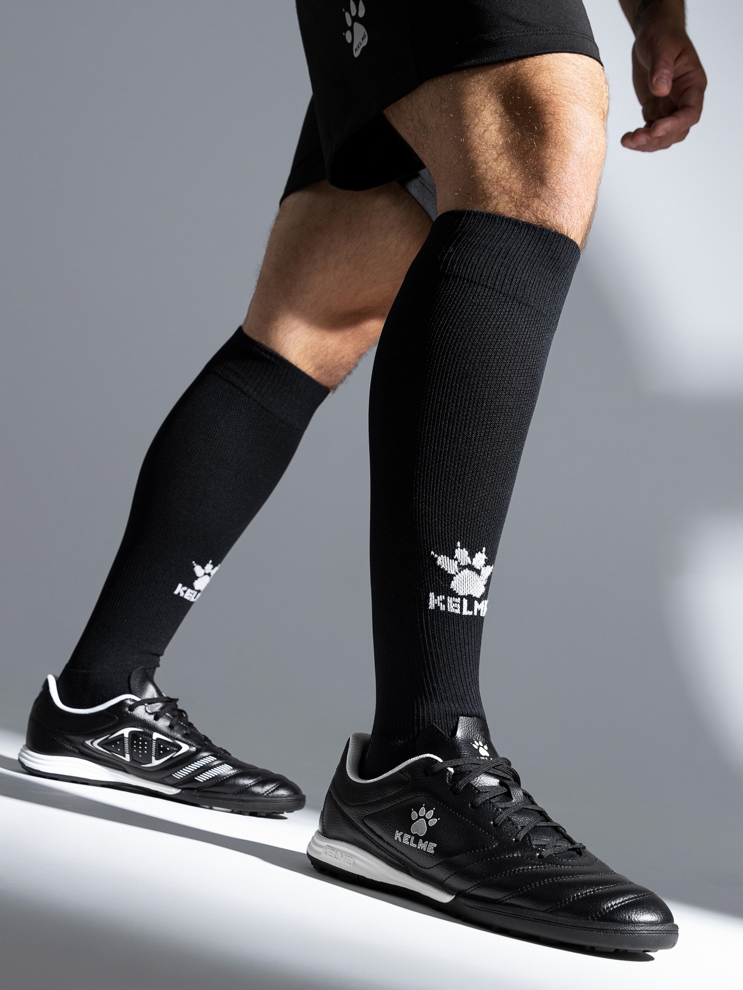 Гетры Kelme Elastic Mid-Calf Football Sock K15Z908-003 Black