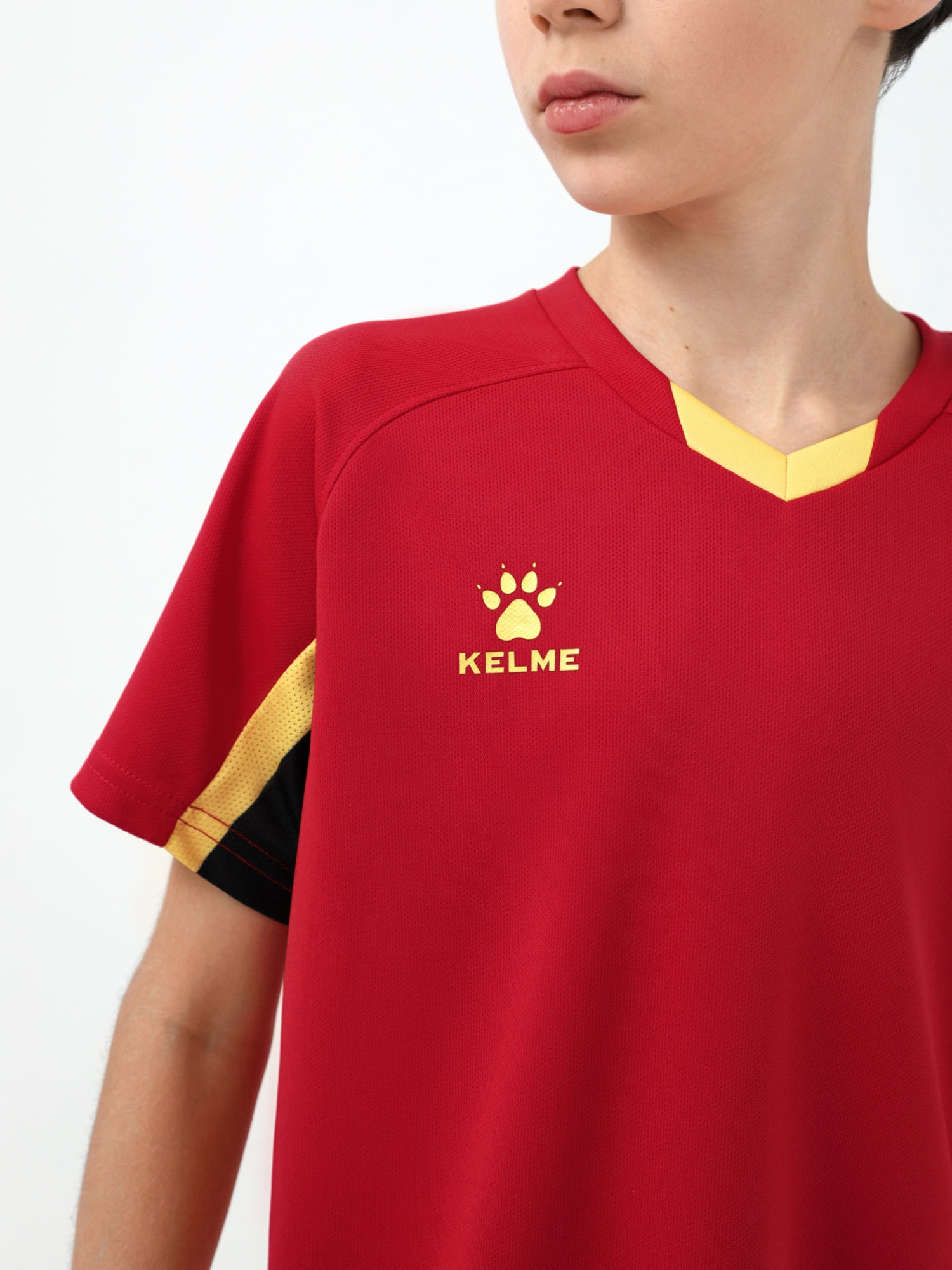 Детская футбольная форма Kelme Short-Sleeved Football Suit 8251ZB3002-600 Red\Black