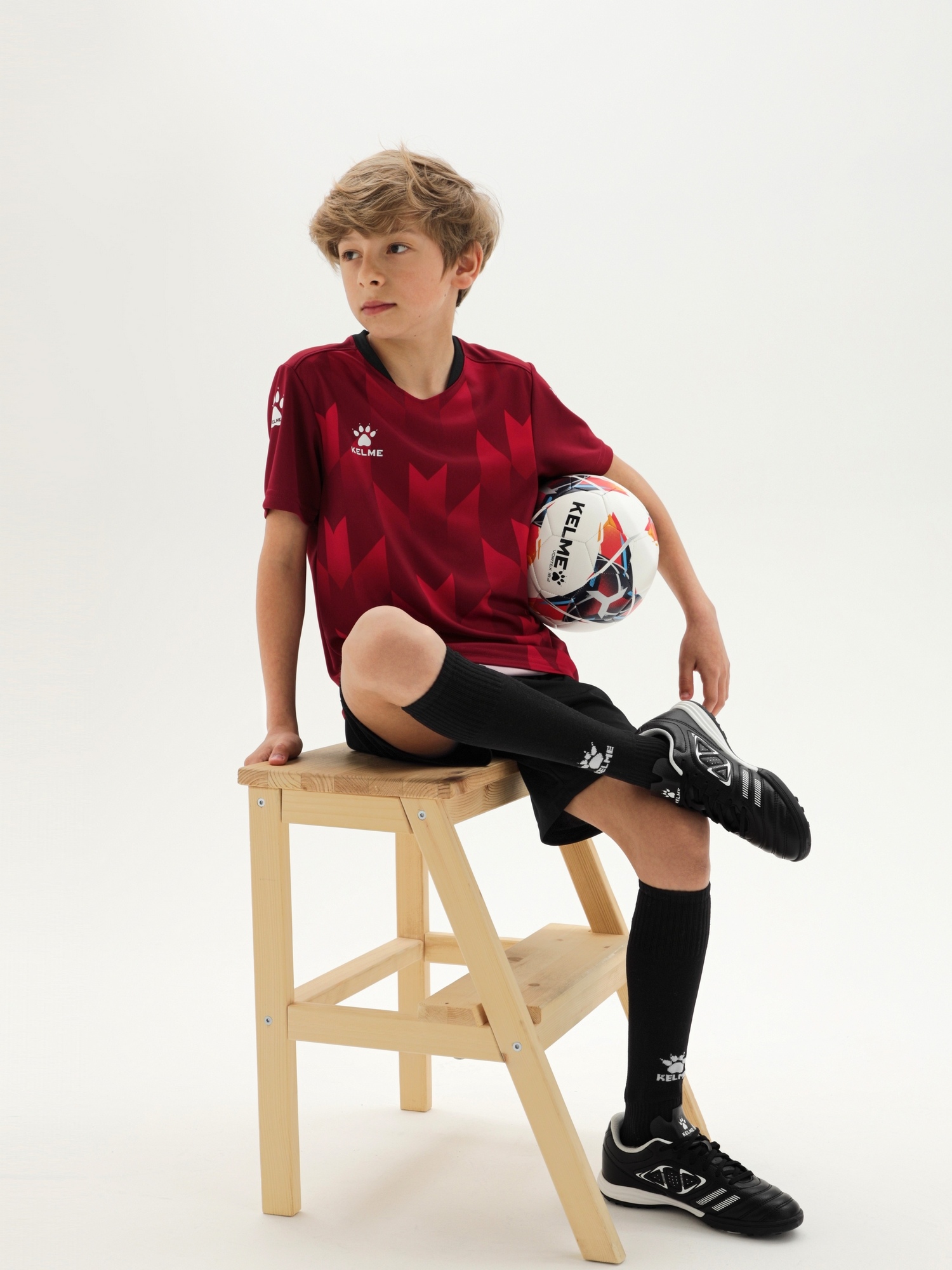 Детская футбольная форма Kelme Short-Sleeved Football Suit 8251ZB3003-603 Burgundy\Black