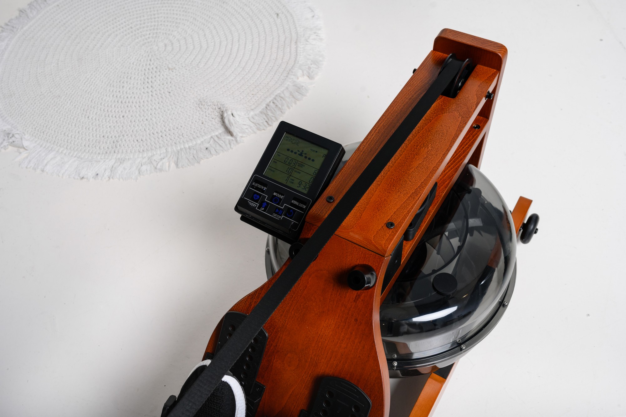 Гребной тренажер UnixFit Wood Rower Dark RM9000PDW