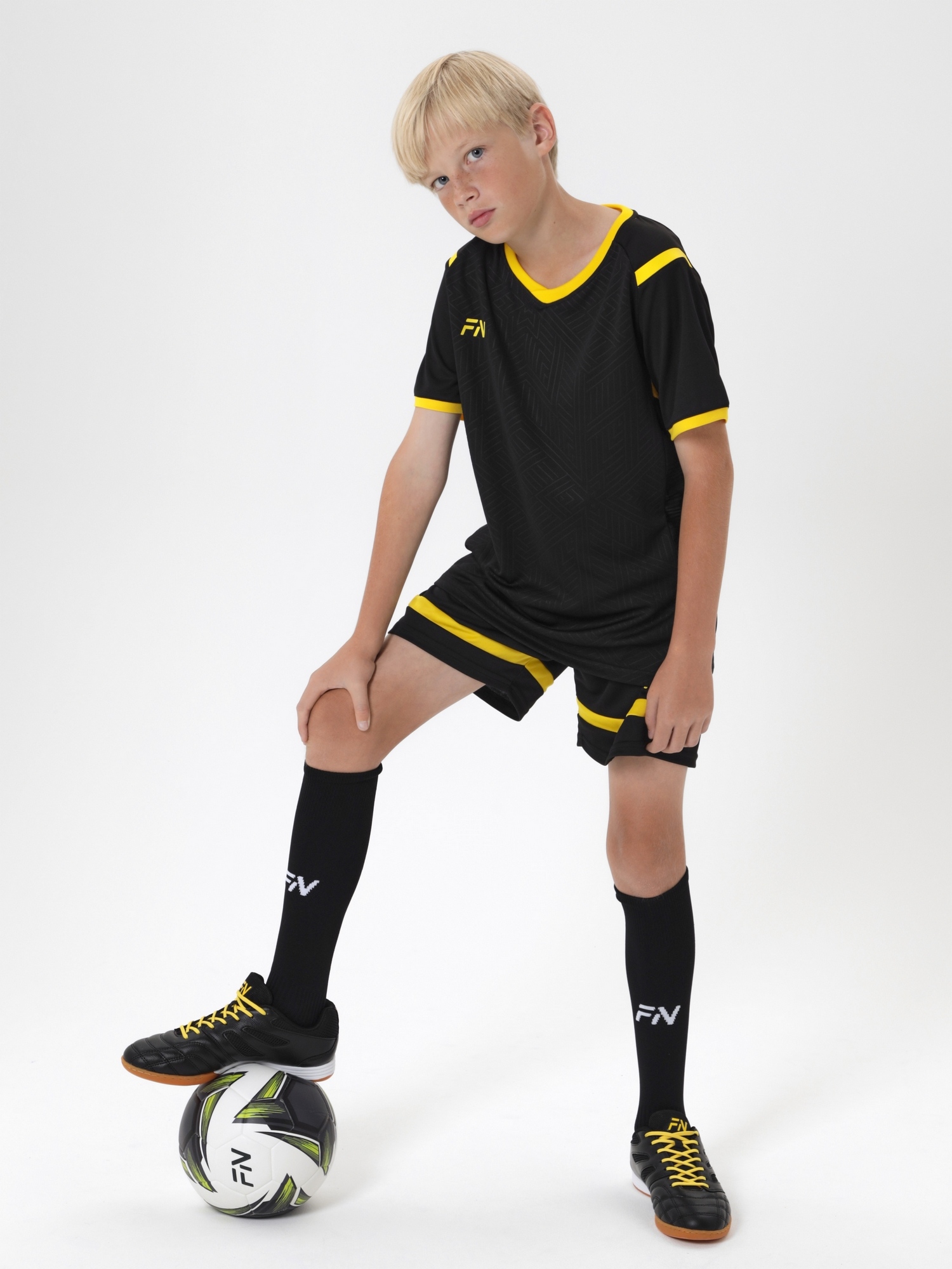 Детская футбольная форма FN Spirit Kid KFN4261018-037 Black\Gold