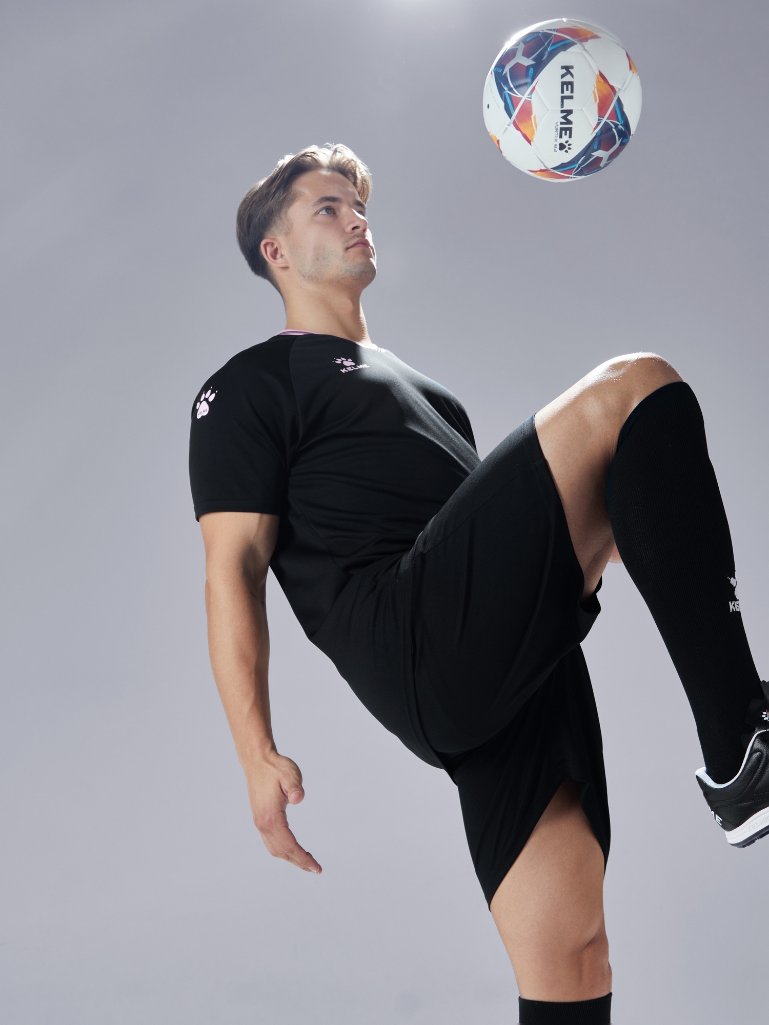 Футбольная форма Kelme Football Uniform Set 8451ZB1246-000 Black