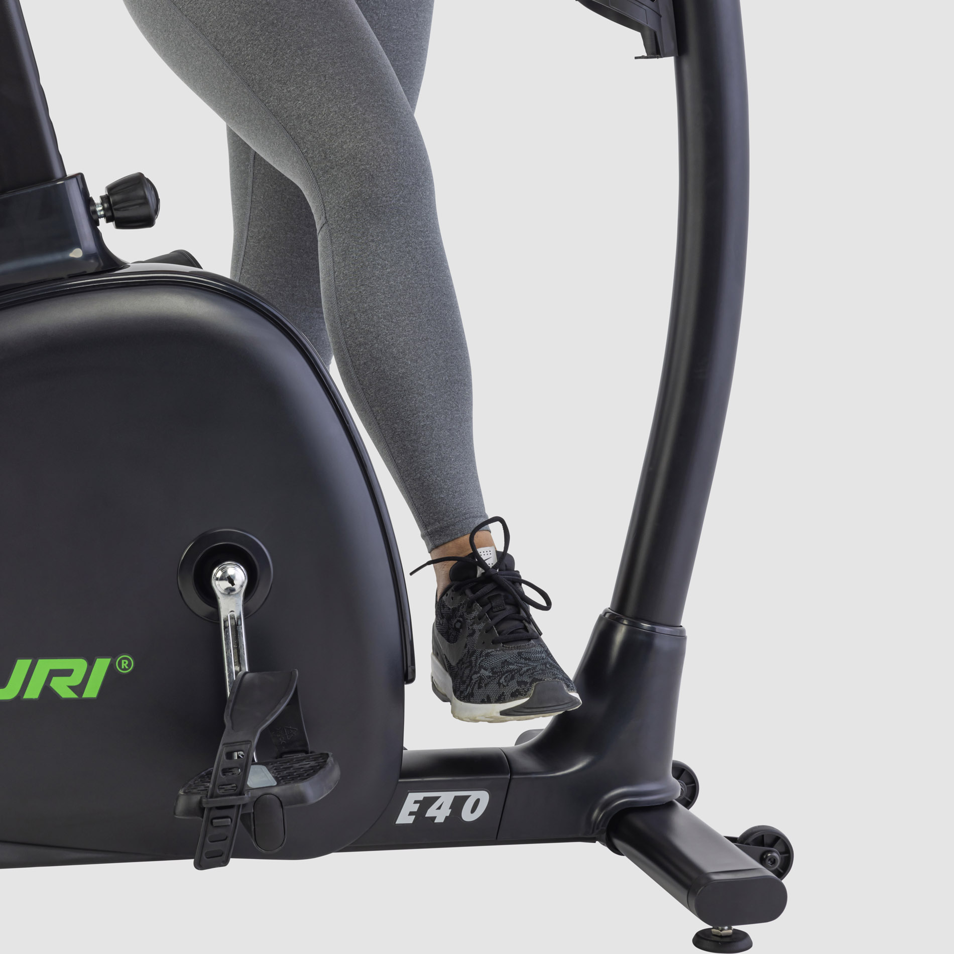 Велотренажер Tunturi Signature E40 23TBE40000