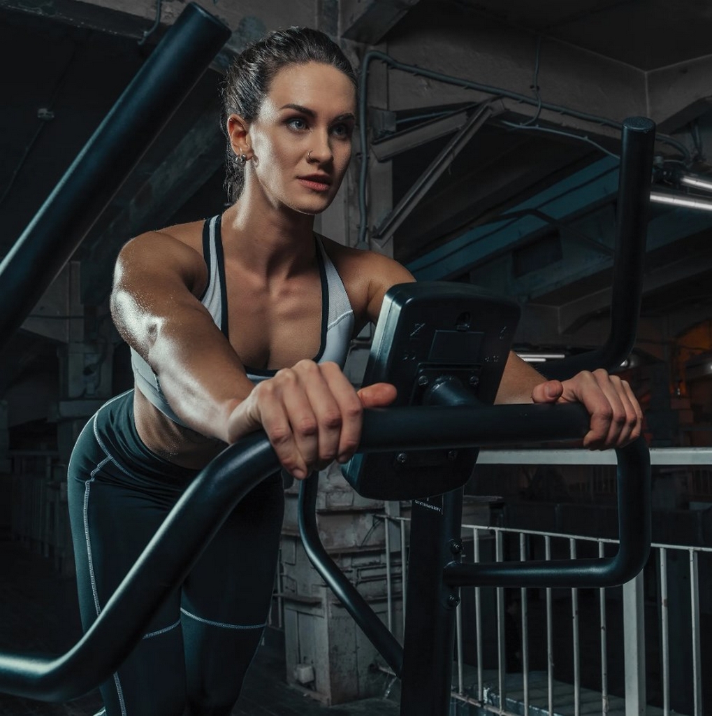 Беговая дорожка профессиональная инерционная механическая Bronze Gym T940M CATERPILLAR T940M_NEW