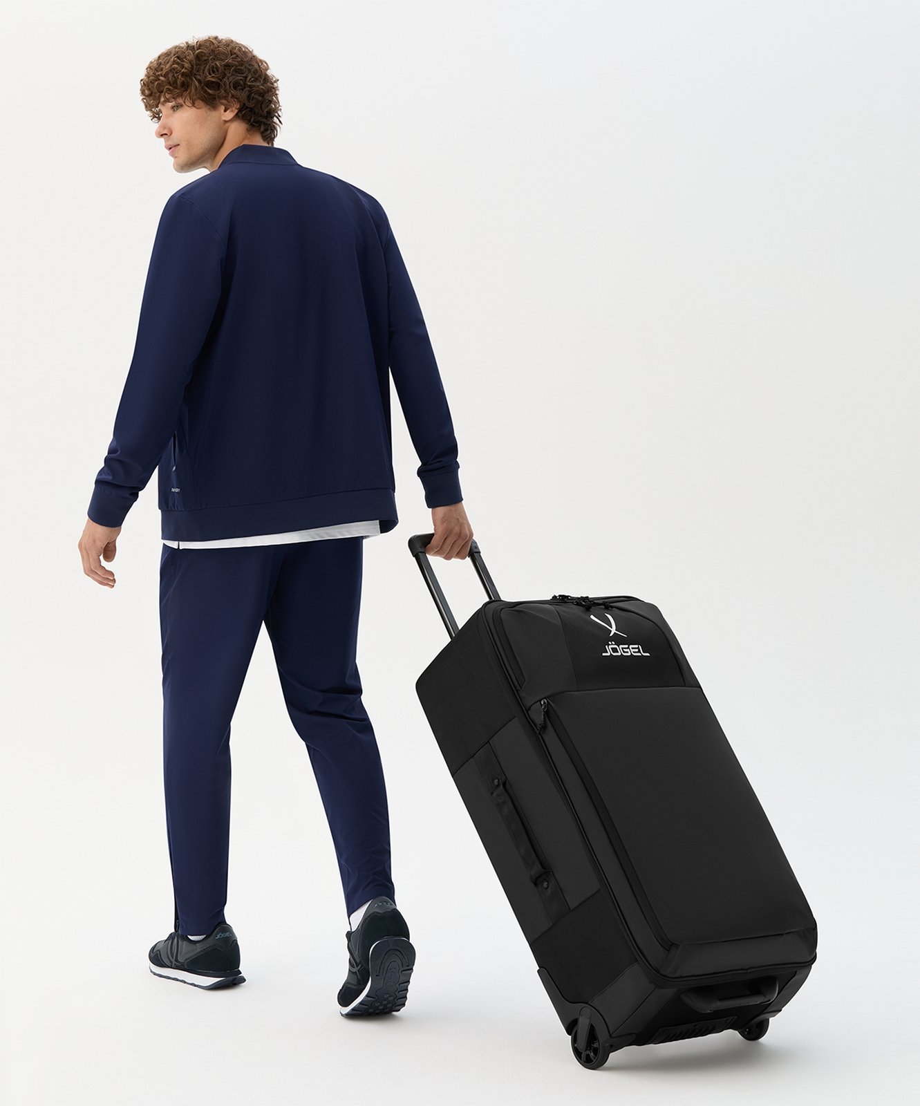 Чемодан Jogel NATIONAL Team Trolley L, черный