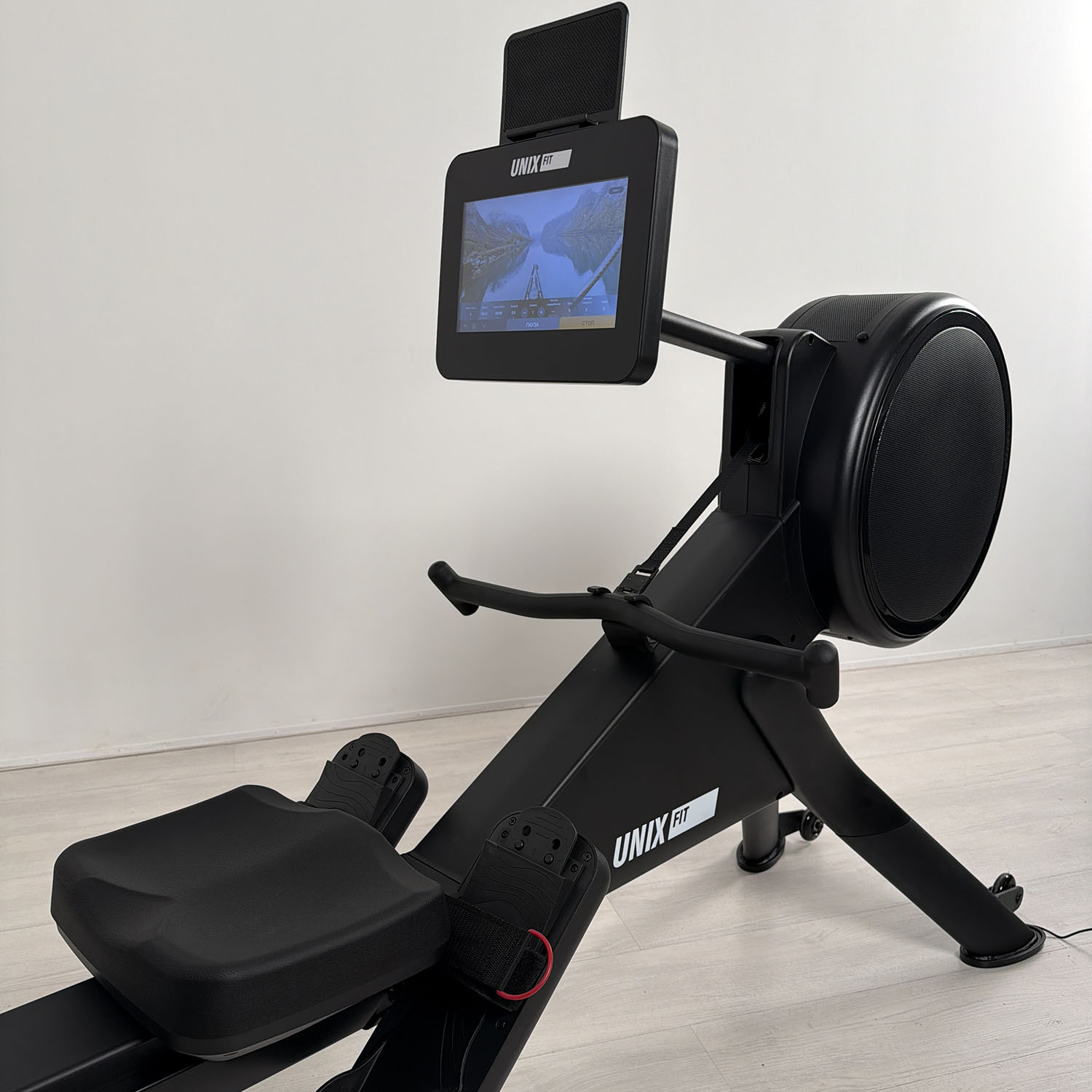Гребной тренажер UnixFit Air Magnetic Rower-1100 PRO (10.1 TFT) RM1100PROTFT10