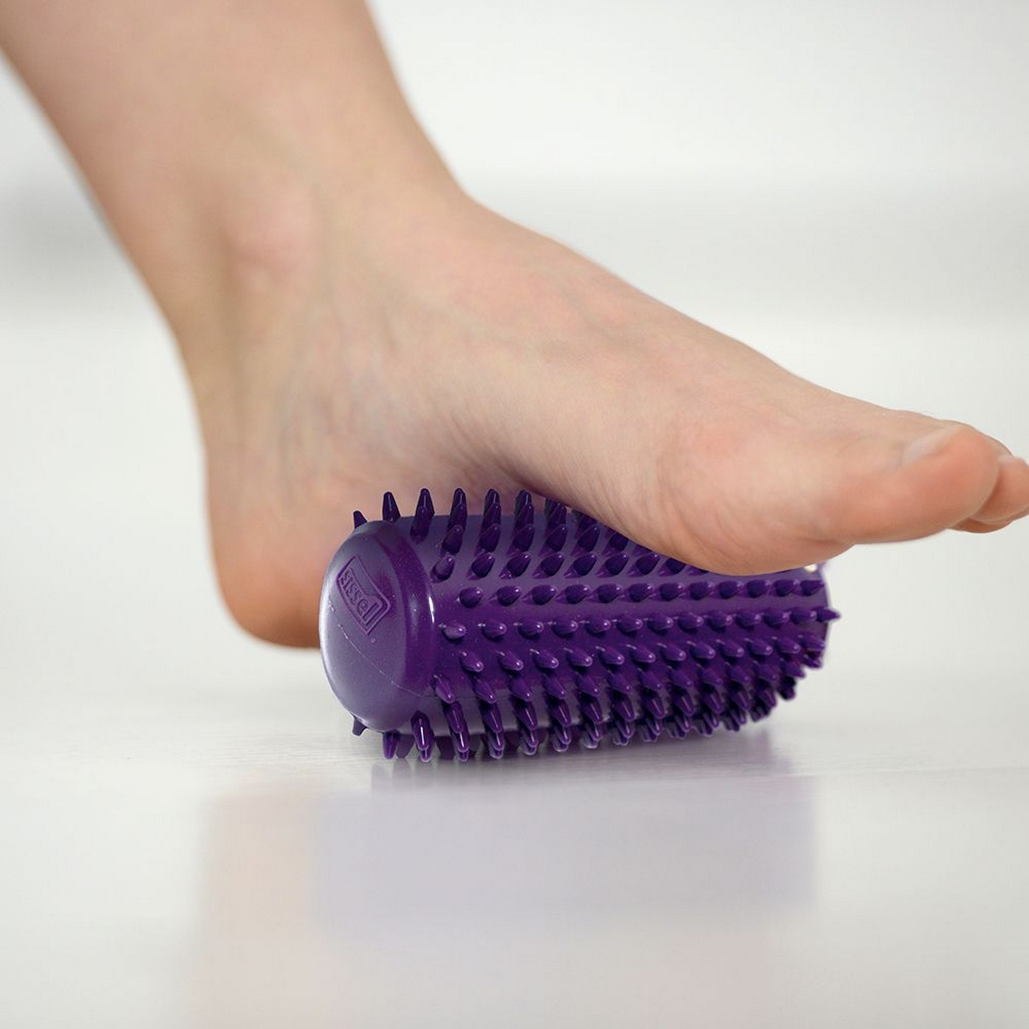 Массажные ролики SISSEL Spiky Body Roll 162.020 пара, темно-фиолетовый