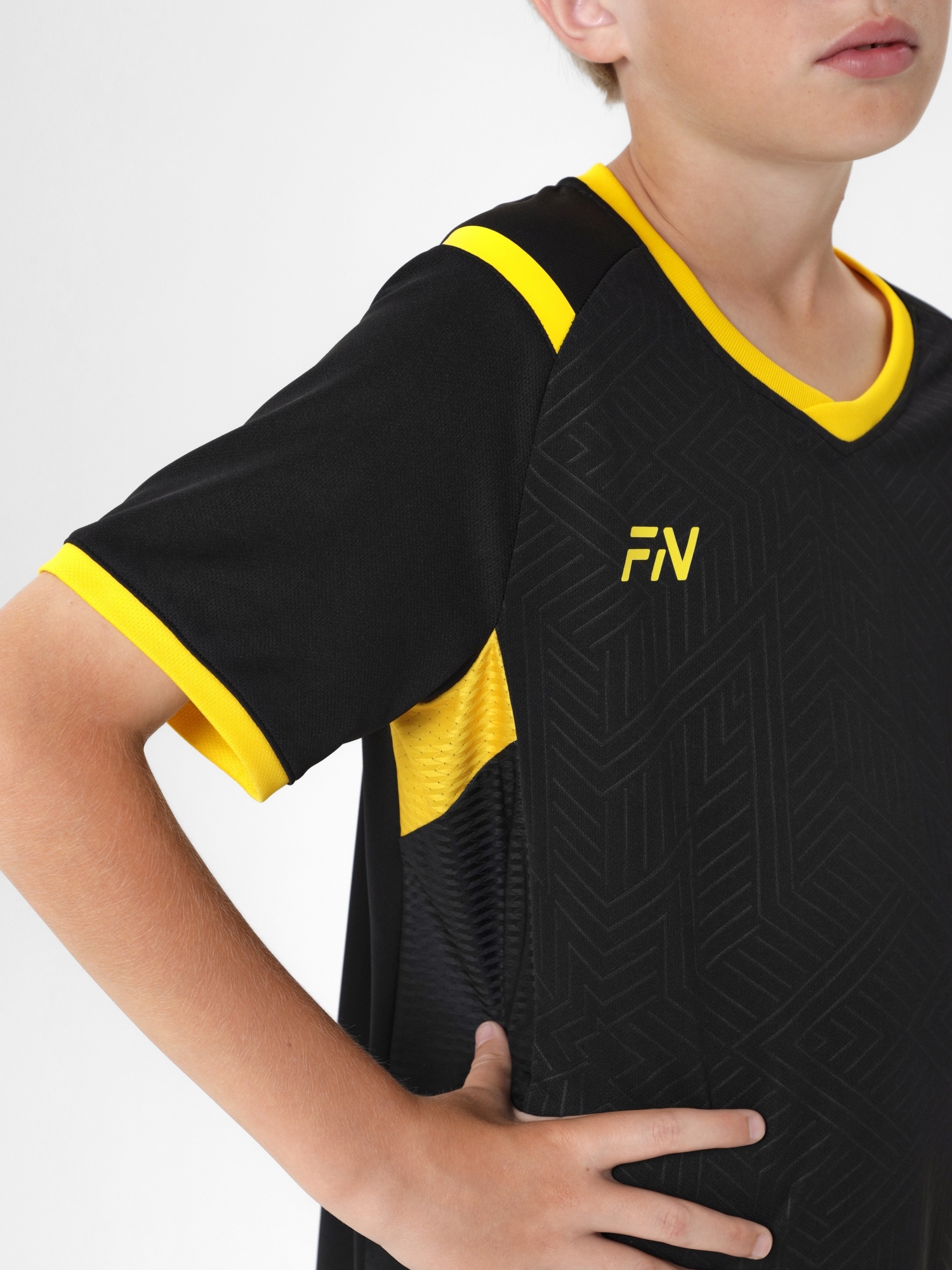 Детская футбольная форма FN Spirit Kid KFN4261018-037 Black\Gold