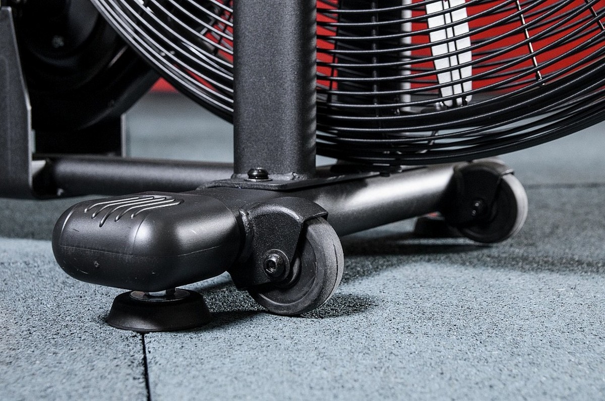 Велотренажер YouSteel AirBike