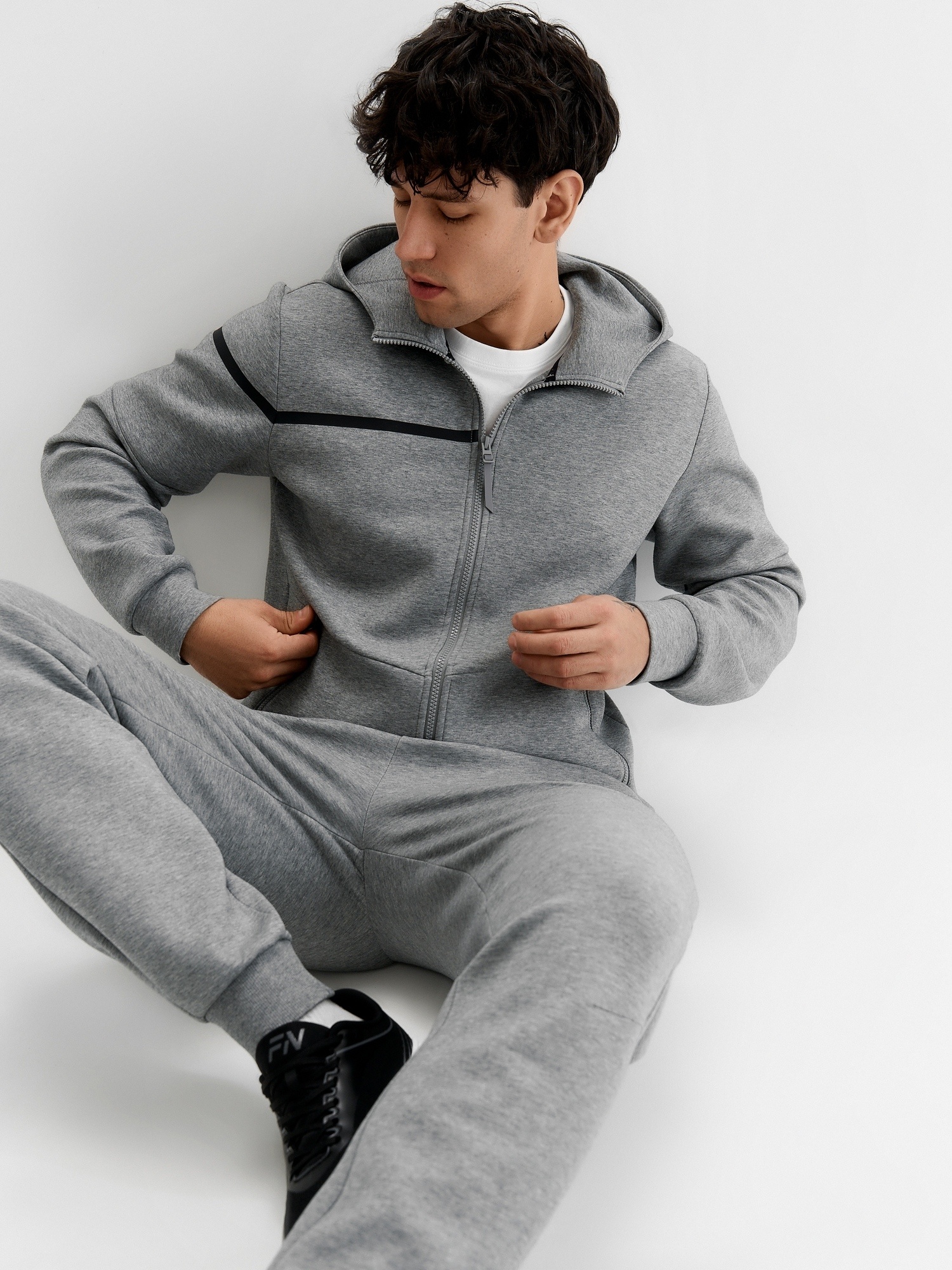 Брюки Kelme Knitted Leg Trousers 7361CK1078-222 Grey