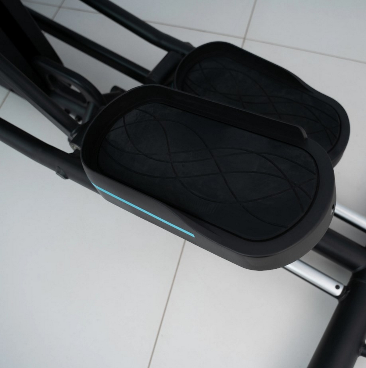 Эллиптический тренажер домашний Oxygen Fitness PHANTOM A TFT