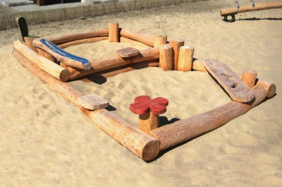 Песочница с игровыми элементами  32762