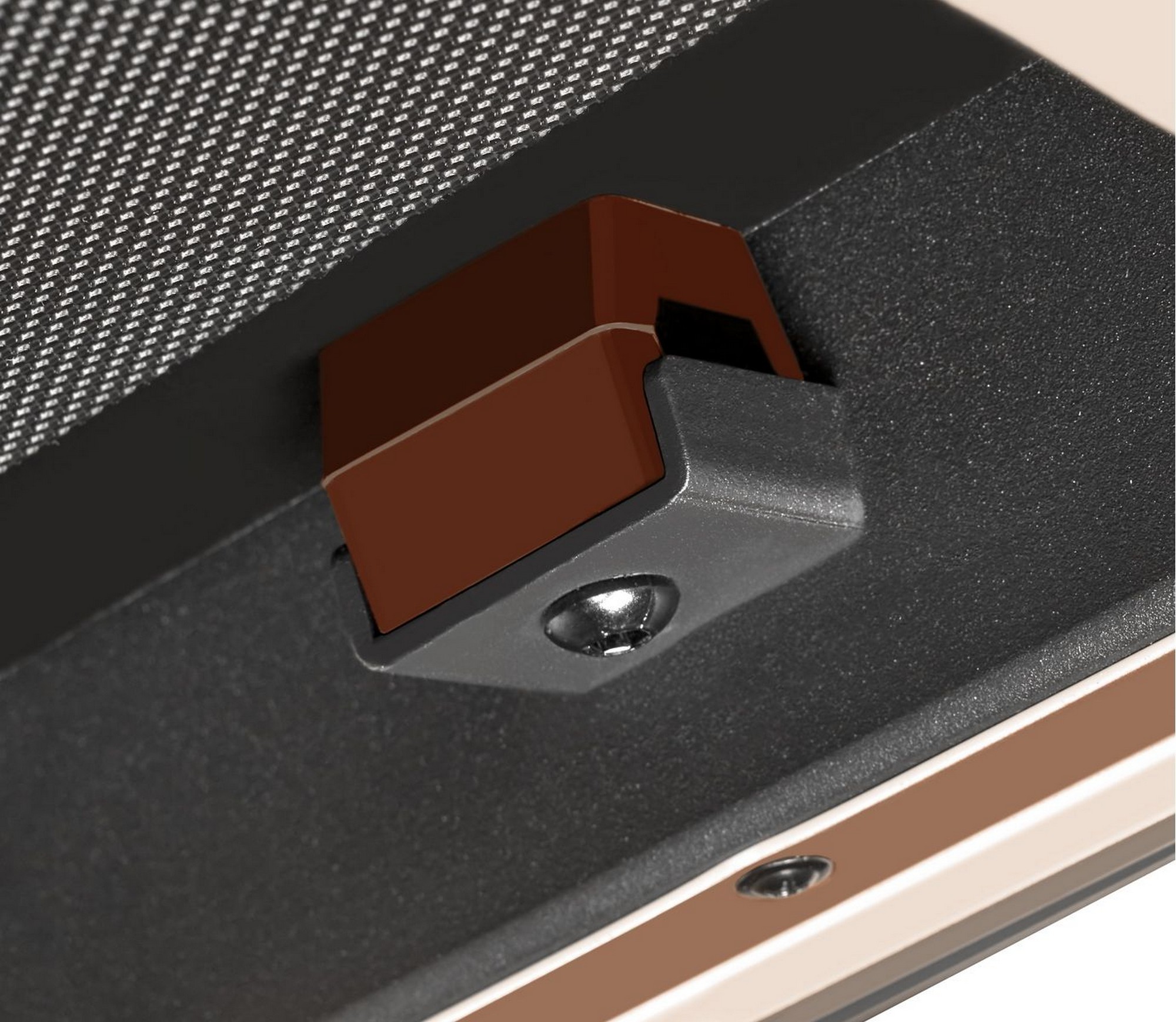 Беговая дорожка Titanium Masters Slimtech S60 коричневый