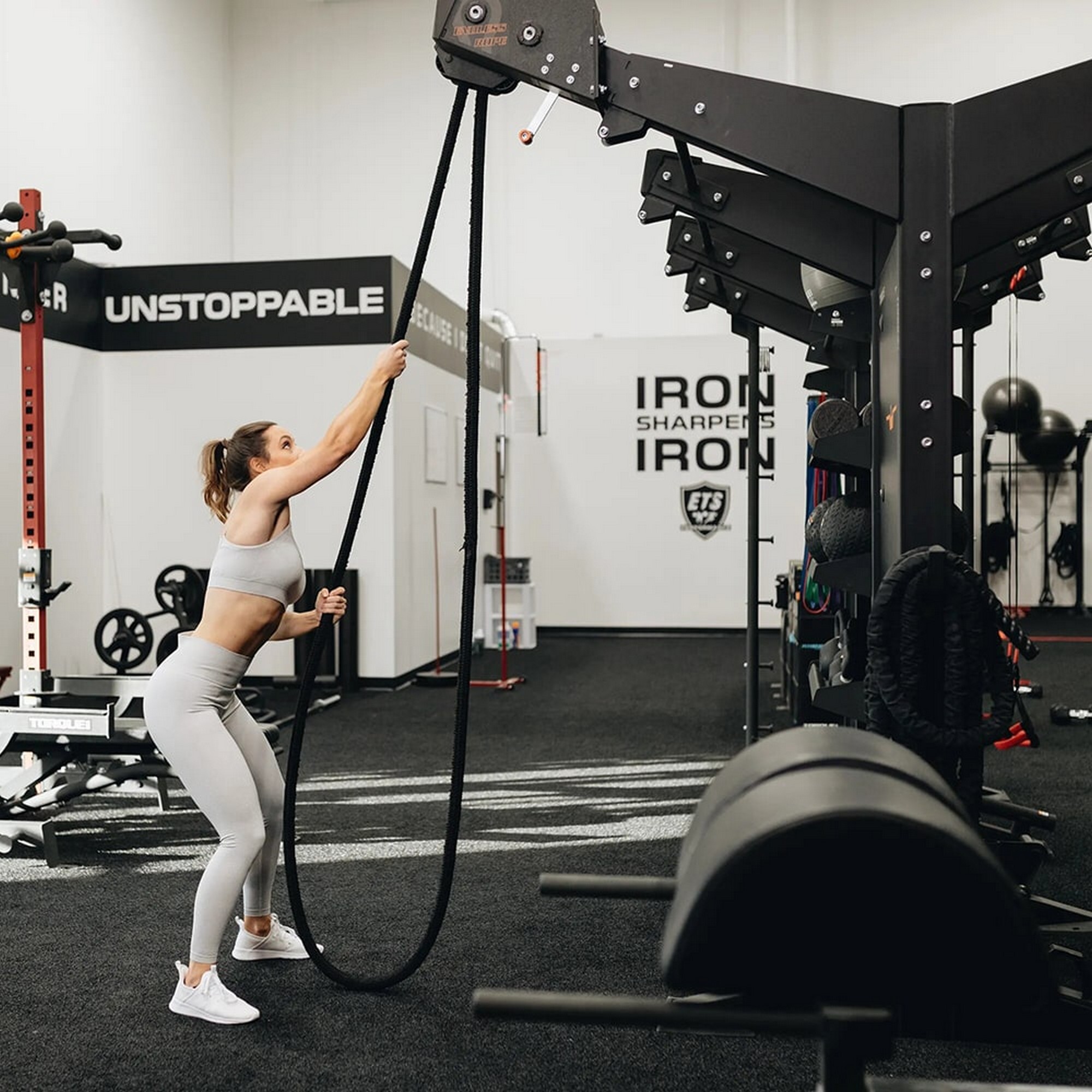Канатный тренажер Torque Fitness XERT