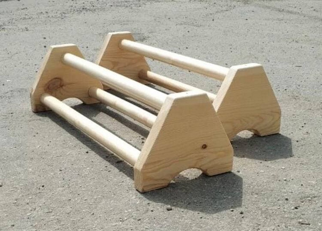 Стоялки деревянные напольные 