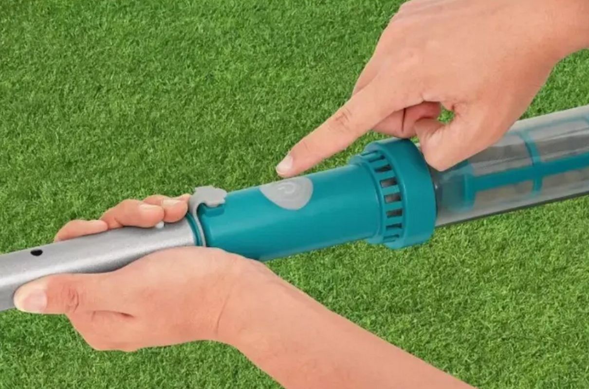 Аккумуляторный пылесос Bestway AquaSurge 58771