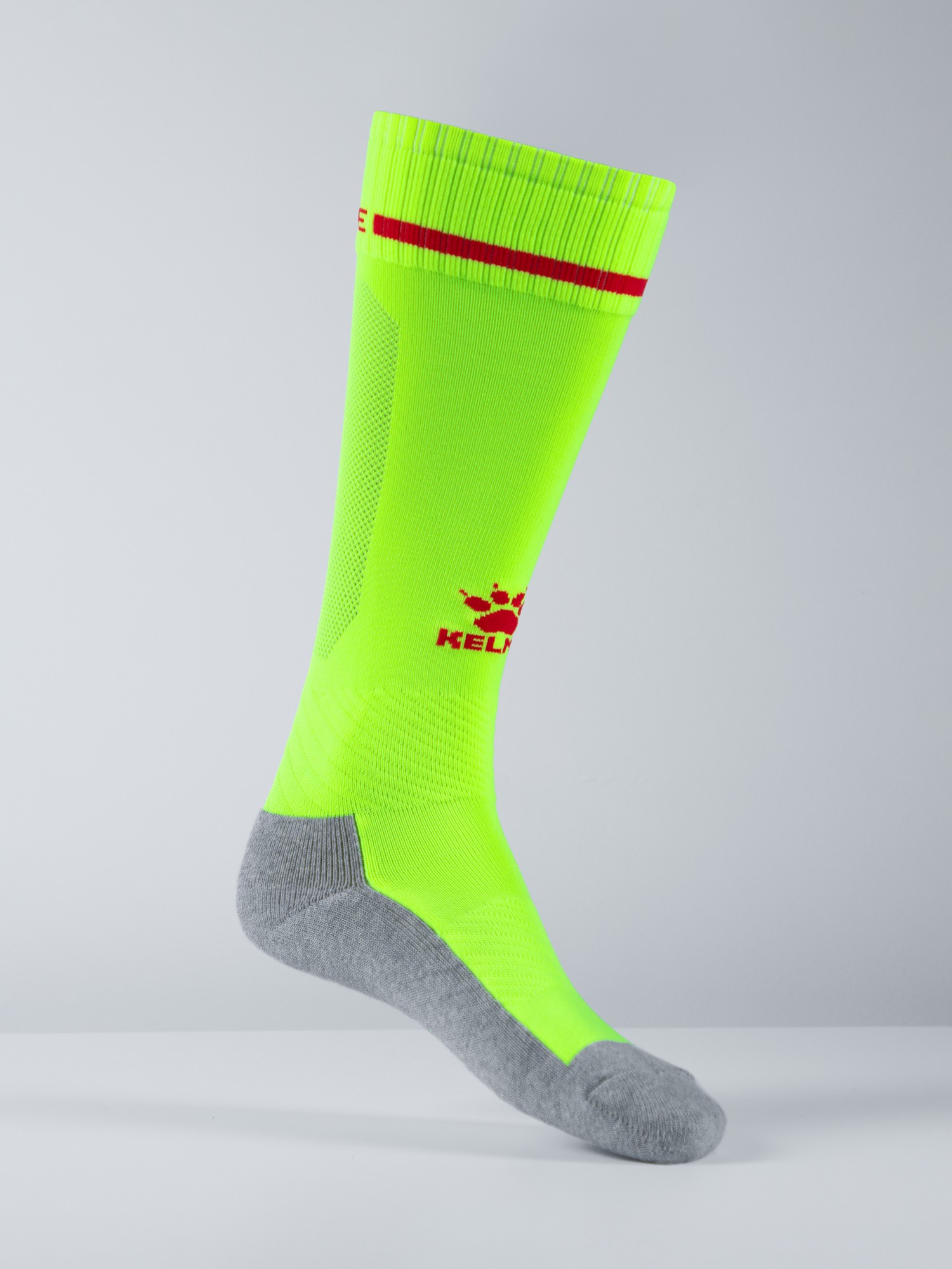 Детские гетры Kelme Children's Football Socks 8101WZ3001-939 Light Green
