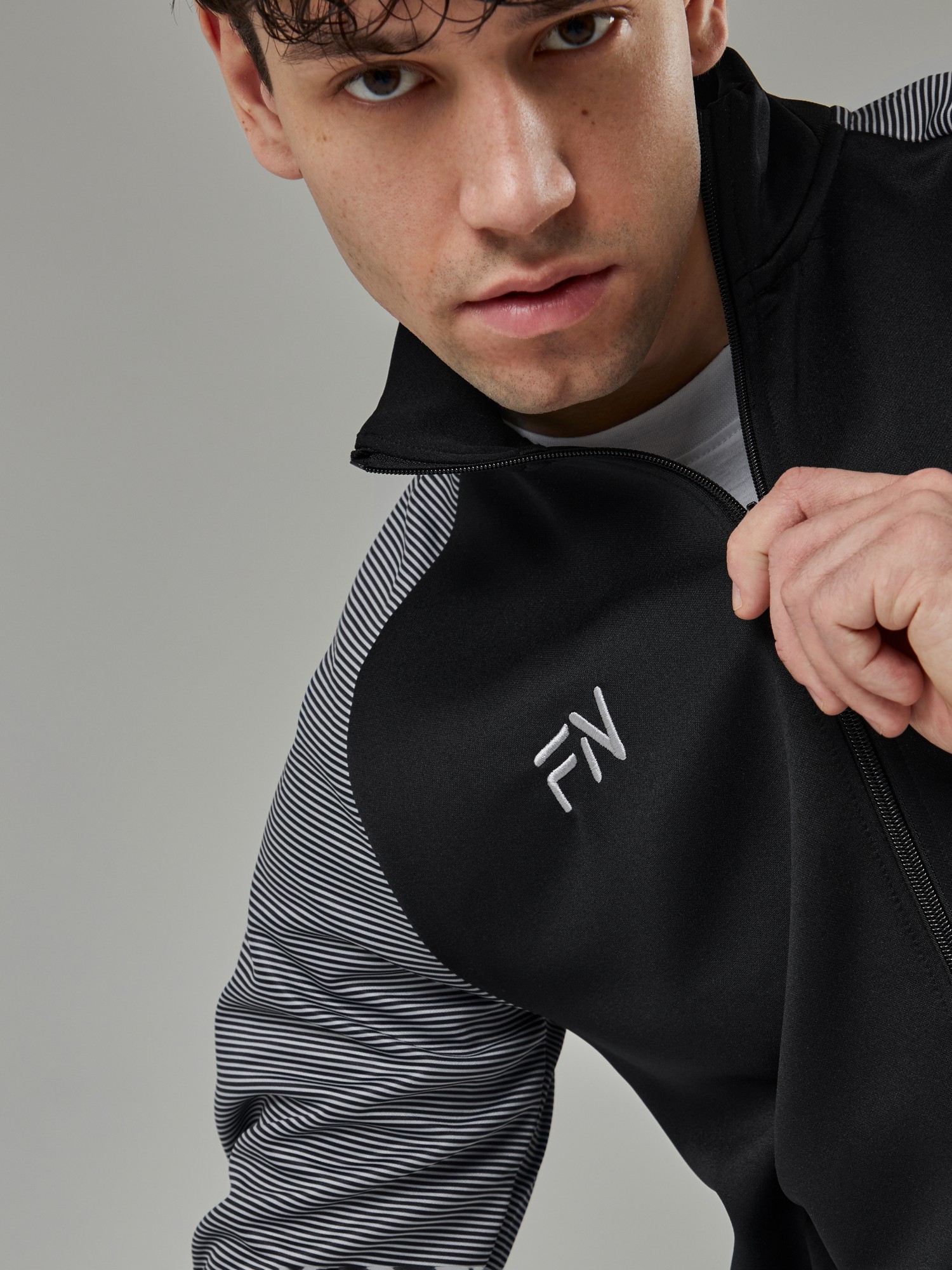 Спортивный костюм FN Dynamic FN4251001-000 Black\Grey