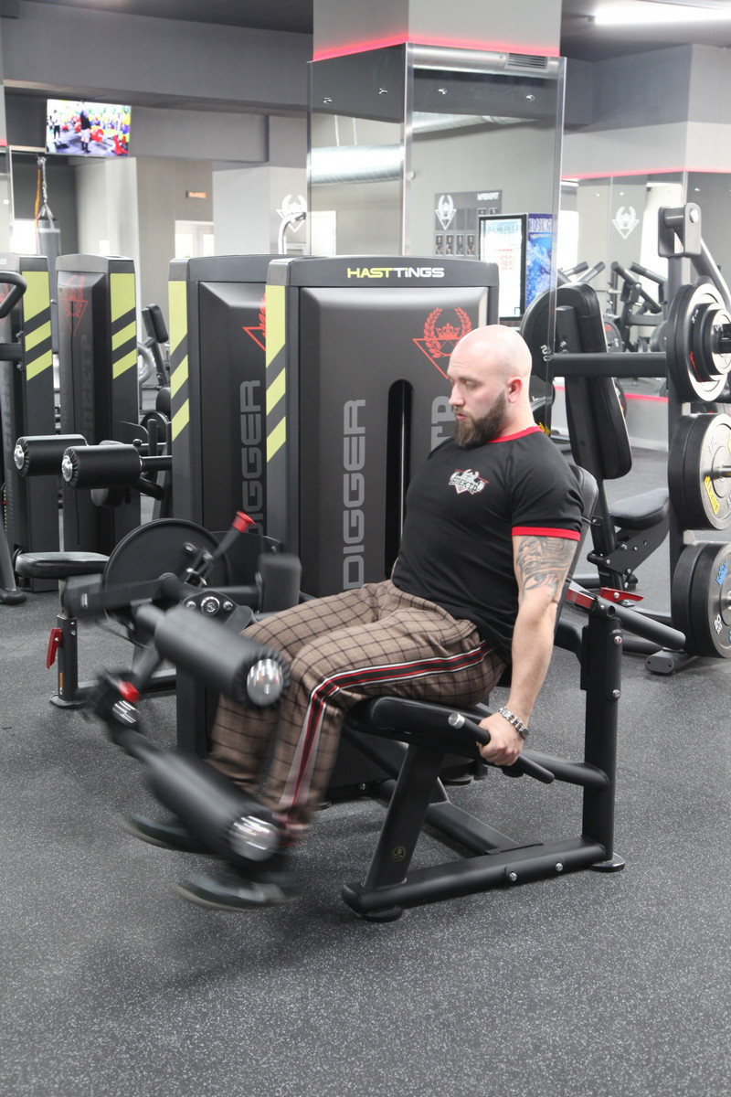 Сгибание и Разгибание ног сидя Hasttings Digger HD025-1 | Premium Fitness