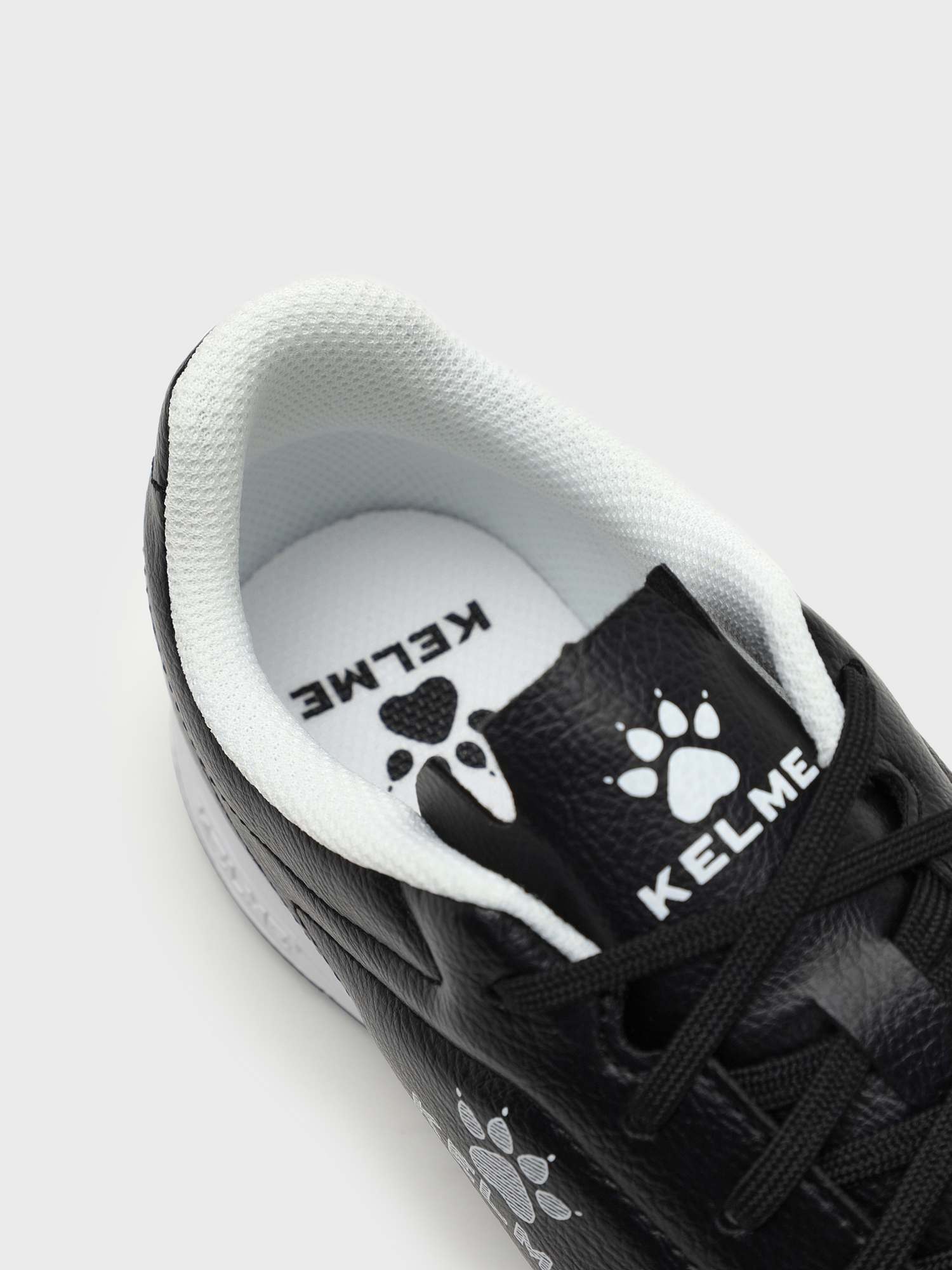 Шиповки Kelme Adult Football Shoes(TF) 871701-000 Black