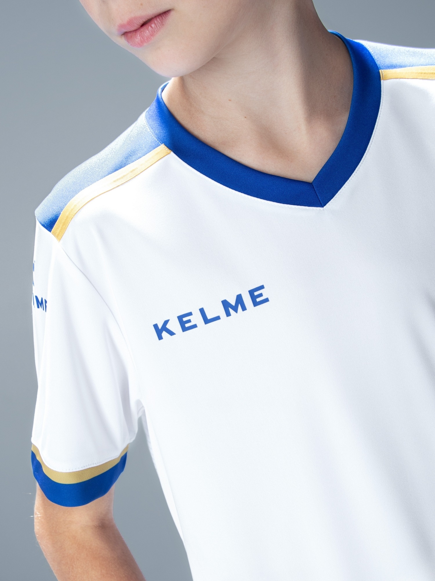 Детская футбольная форма Kelme Football Suit 8351ZB3158-104 White\Blue