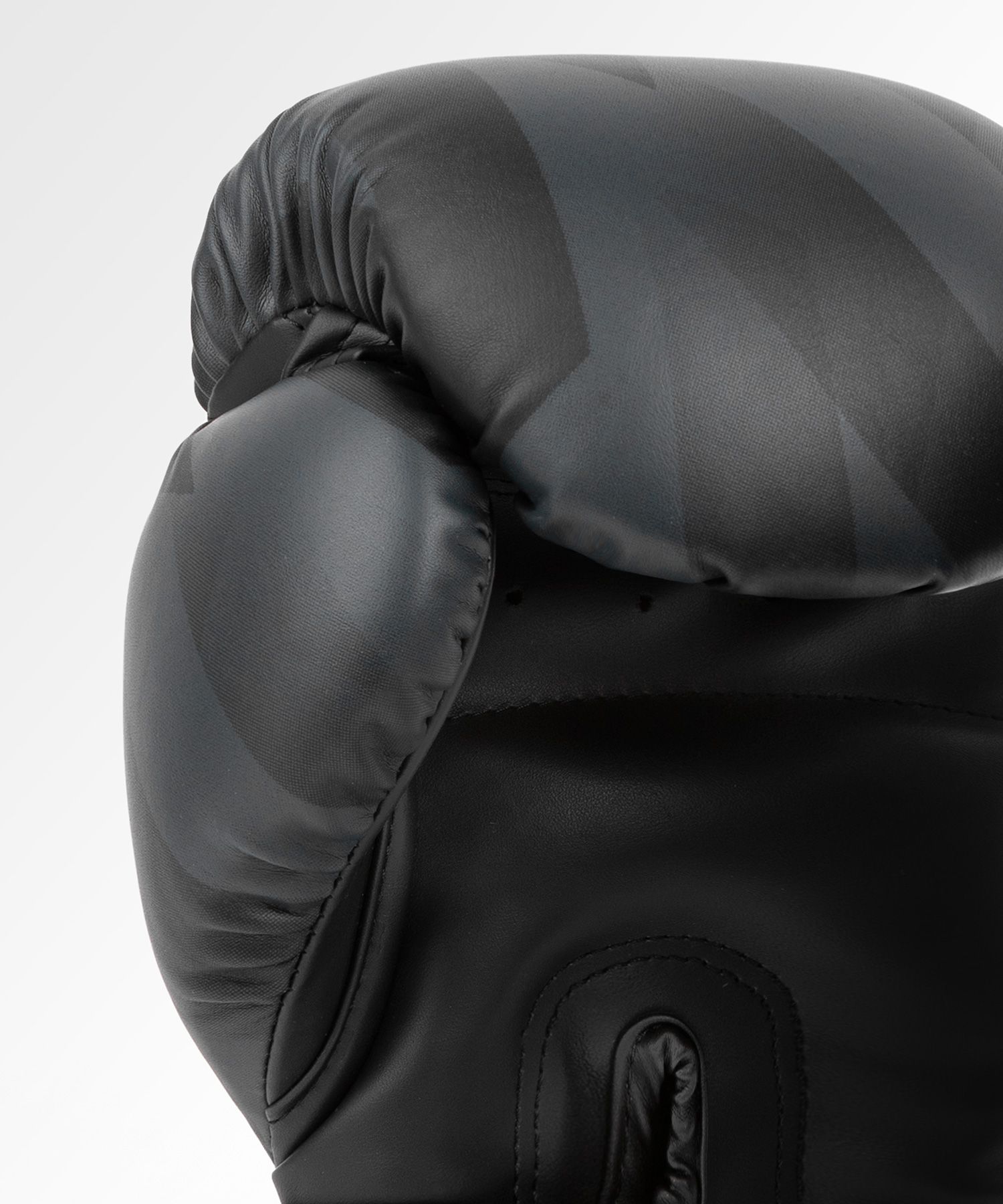 Перчатки Venum Razor Boxing 04689-126-10oz черный\золотой