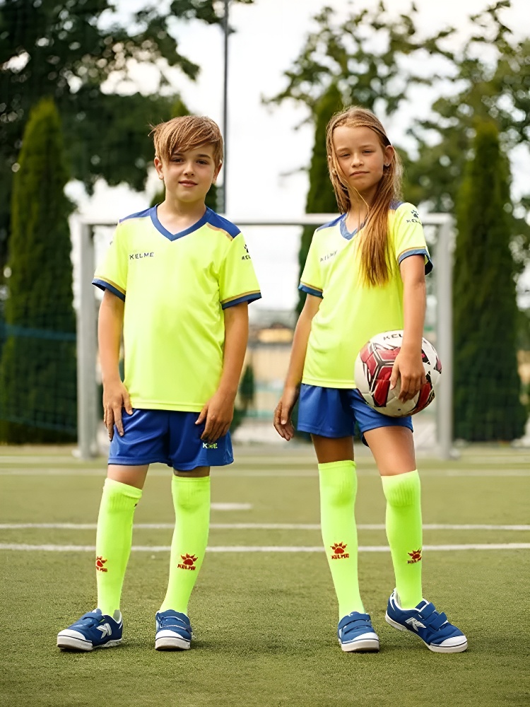 Детская футбольная форма Kelme S/S Football Set Kid 3873001-918 Citric\Blue