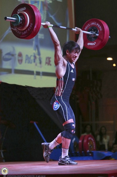 Штанга DHS Olympic 240 кг, для соревнований, аттестованная IWF