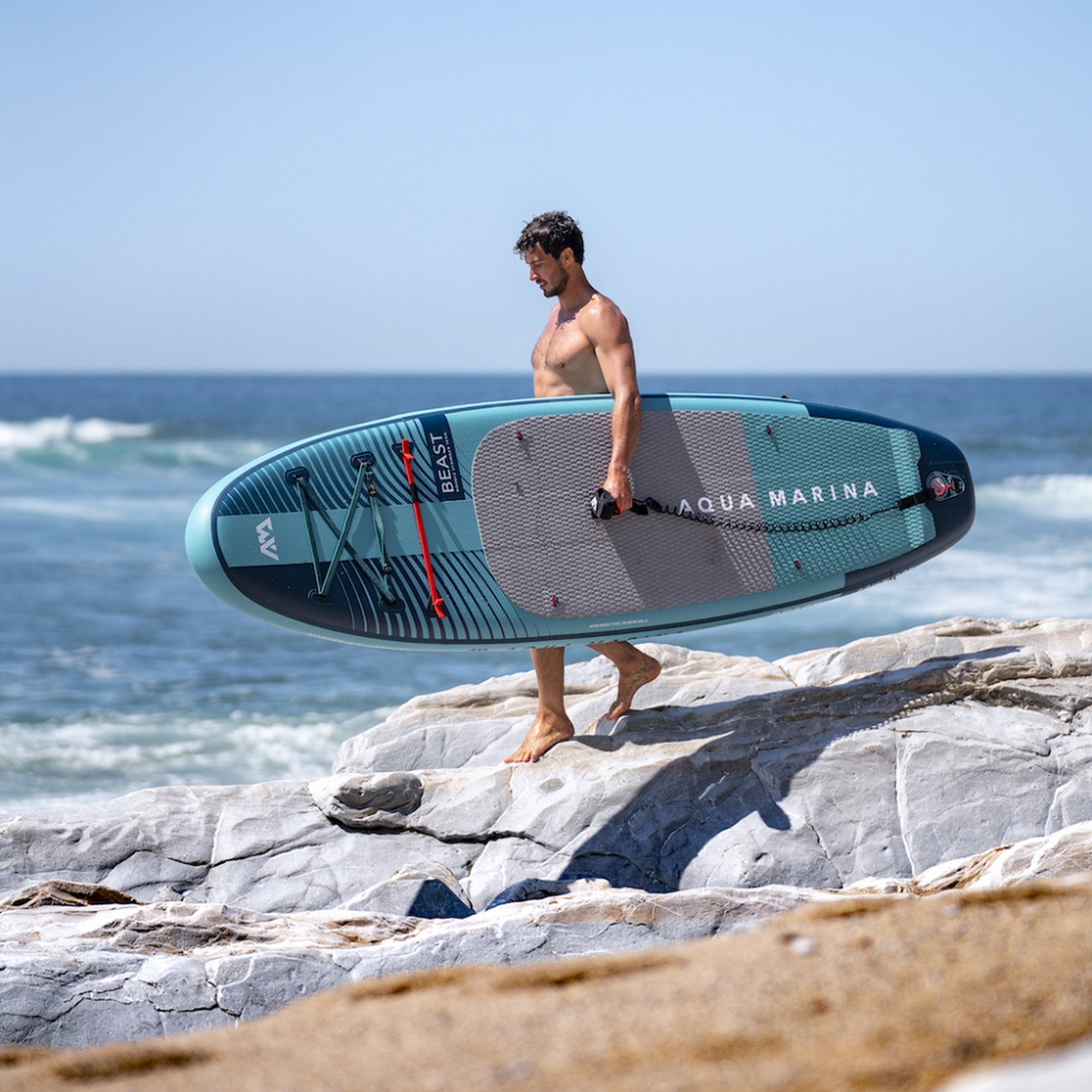 SUP-доска 320х81х15см, насос, весло, лиш, киль, ремнабор, сумка, до 140кг Aqua Marina Beast BT-23BEP