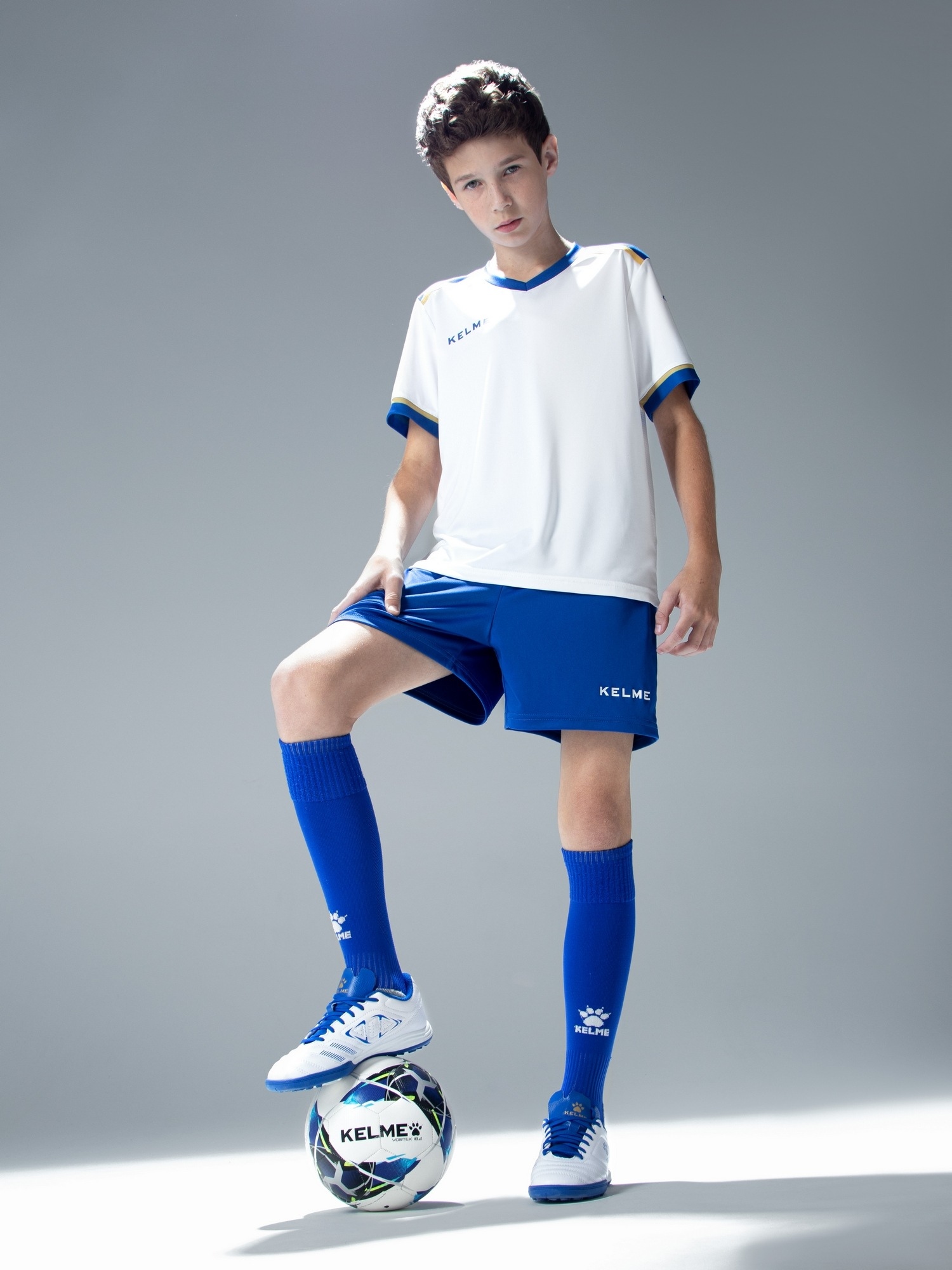 Детская футбольная форма Kelme Football Suit 8351ZB3158-104 White\Blue