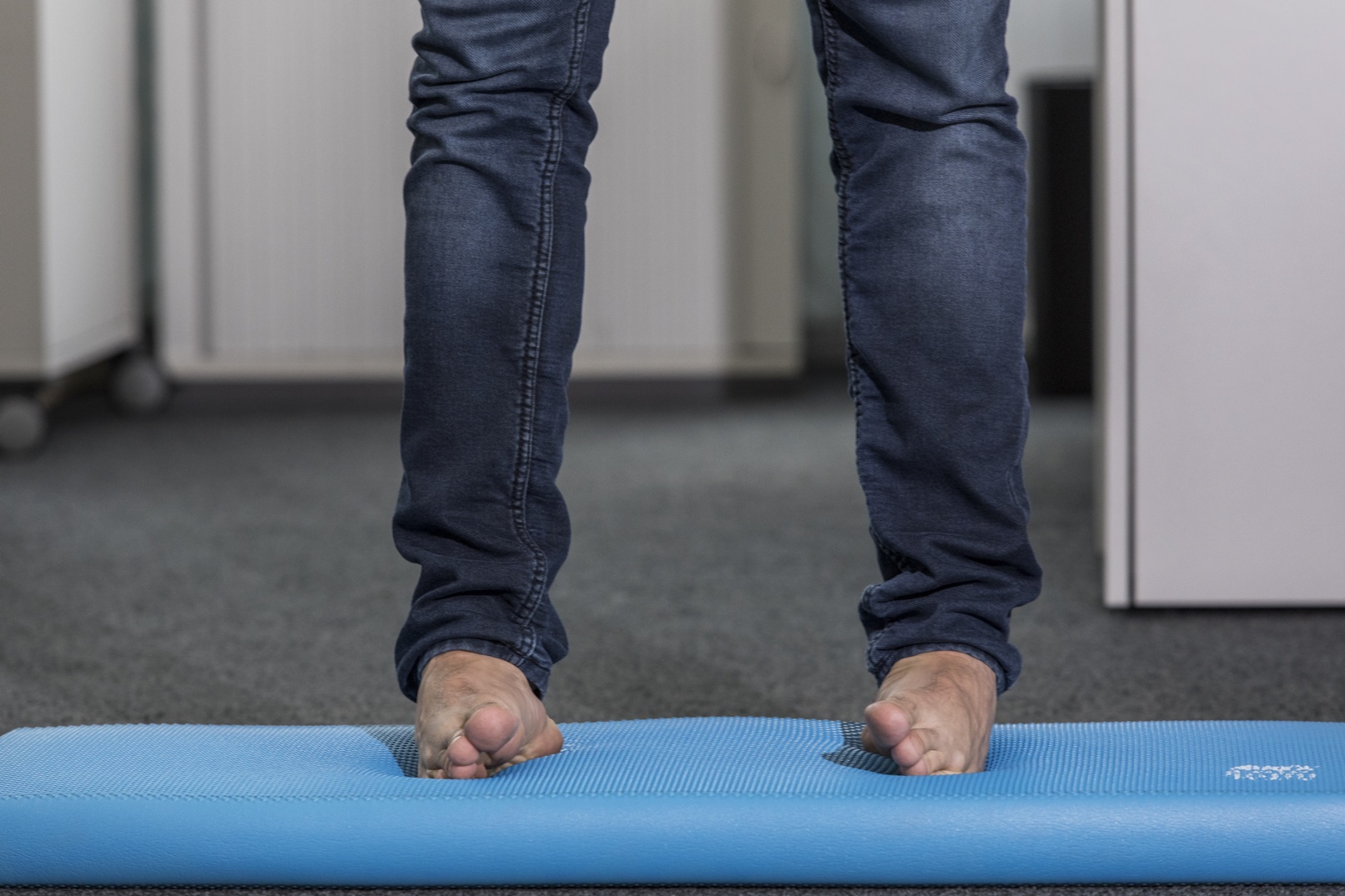 Подушка балансировочная 98x41x6см Airex Balance Pad XLarge синий