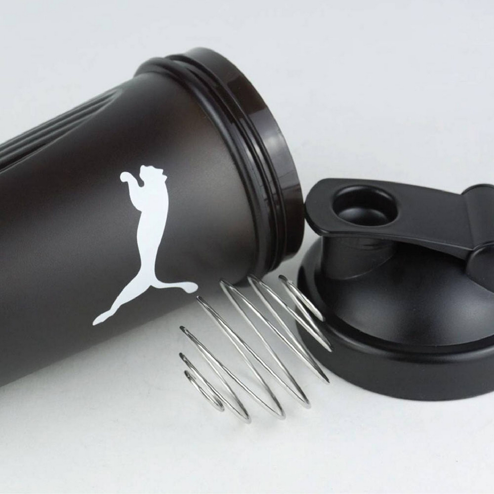 Шейкер спортивный 700мл, пластик Puma Shaker Bottle 05351901 черный